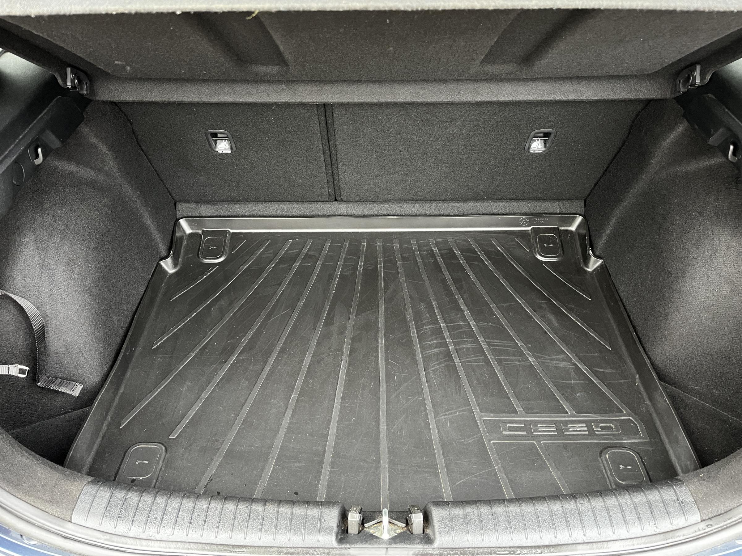 Kia Cee´d, 2018 - pohled č. 8