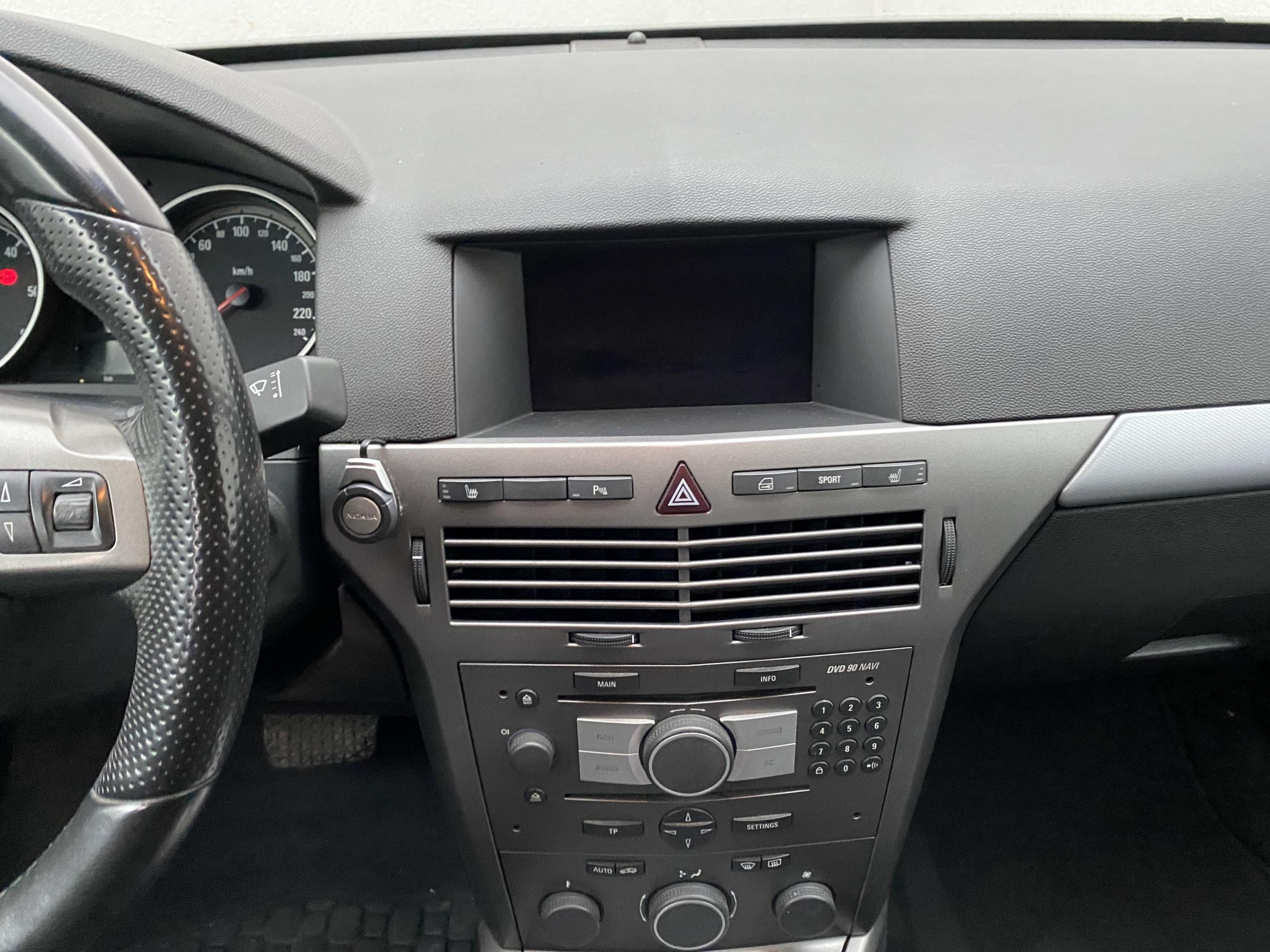 Opel Astra, 2006 - pohled č. 12