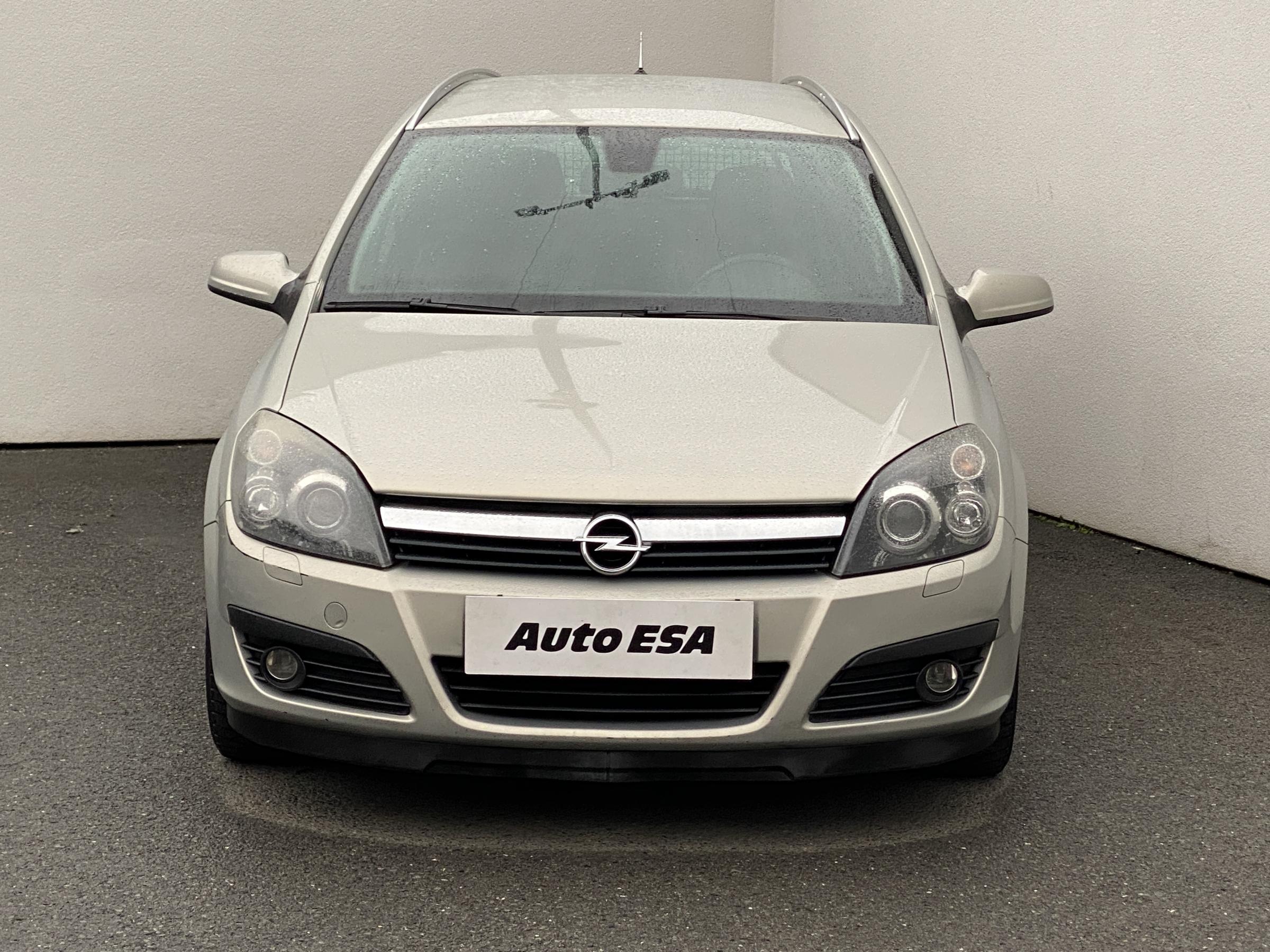Opel Astra, 2006 - pohled č. 2