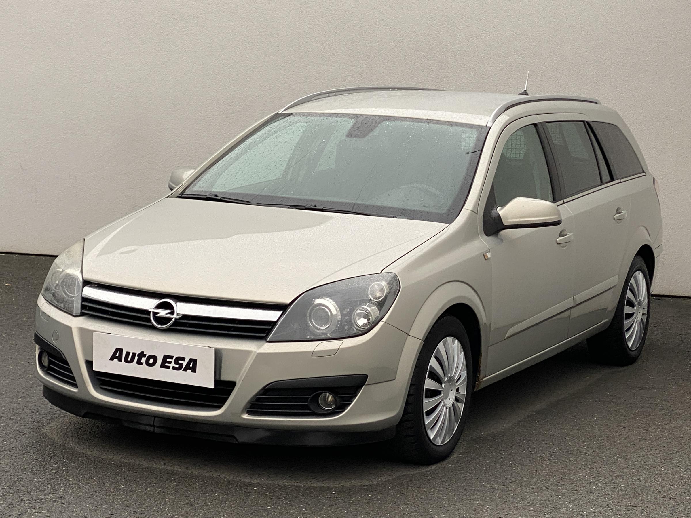 Opel Astra, 2006 - pohled č. 3
