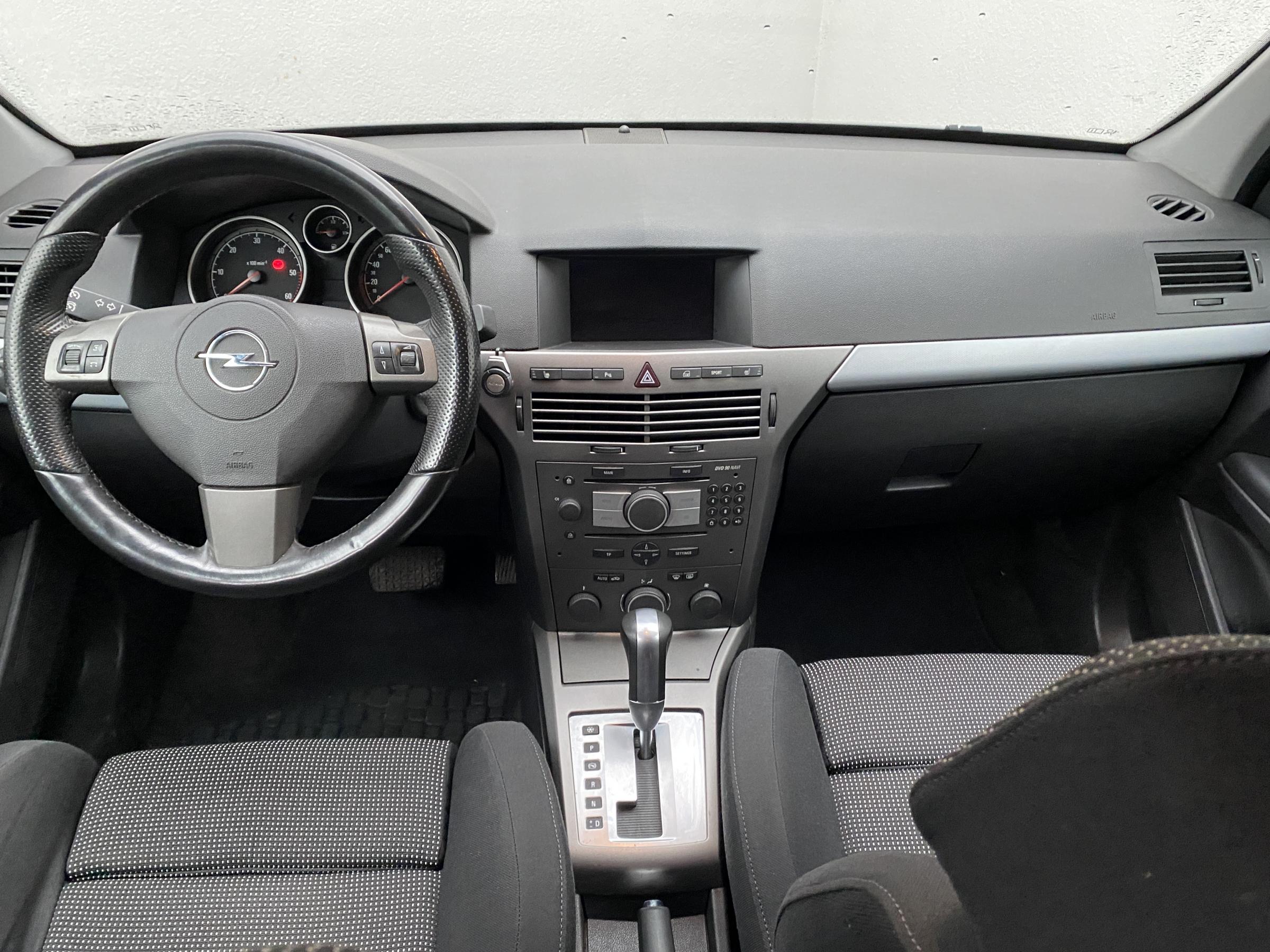 Opel Astra, 2006 - pohled č. 8