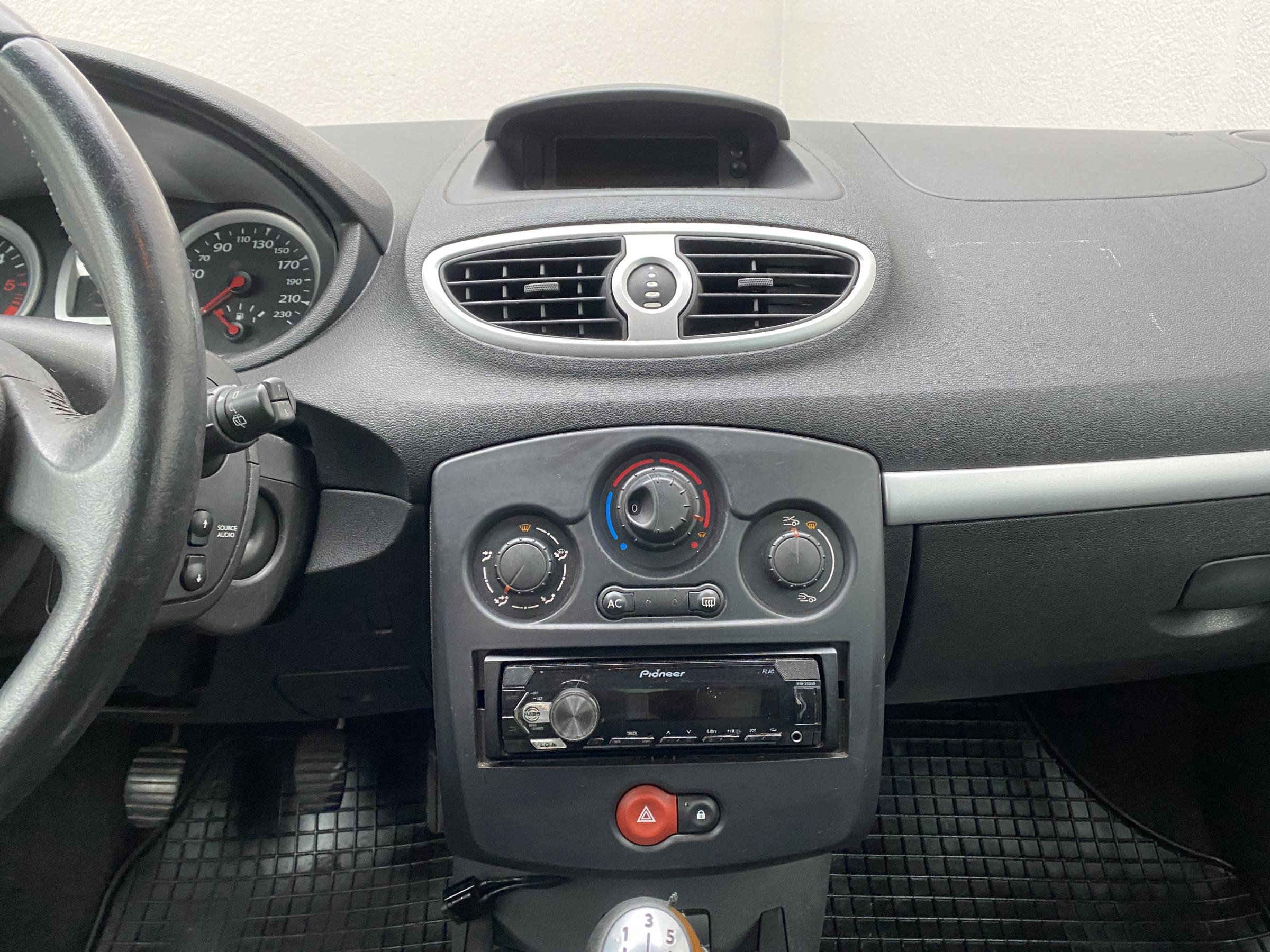 Renault Clio, 2010 - pohled č. 12