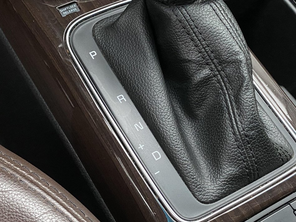 Kia Sorento 2.2 CRDi  AWD