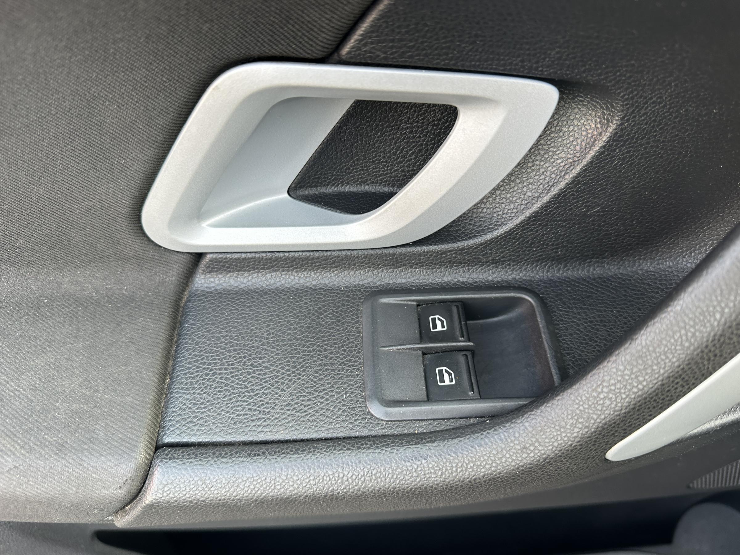 Škoda Roomster, 2008 - pohled č. 16