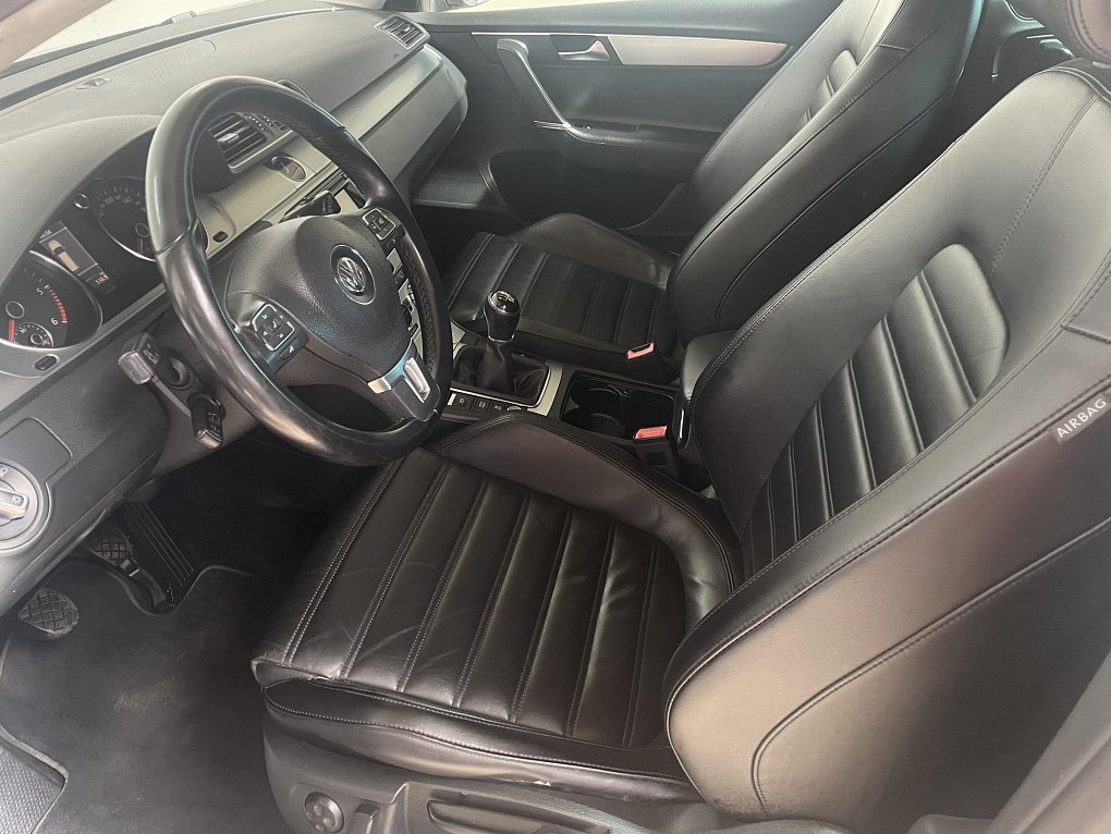 Volkswagen Passat 1.6 TDi Highline