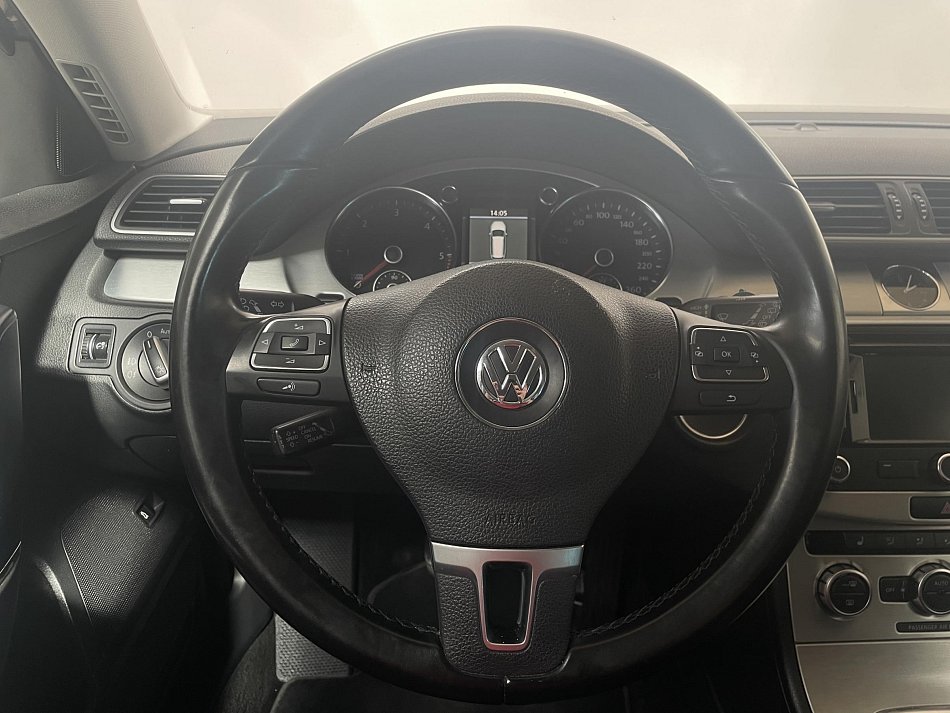 Volkswagen Passat 1.6 TDi Highline