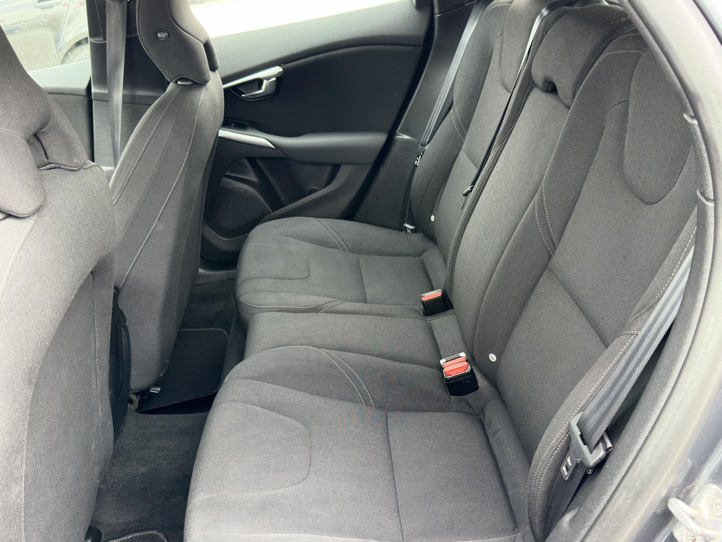 Volvo V40, 2014 - pohled č. 10