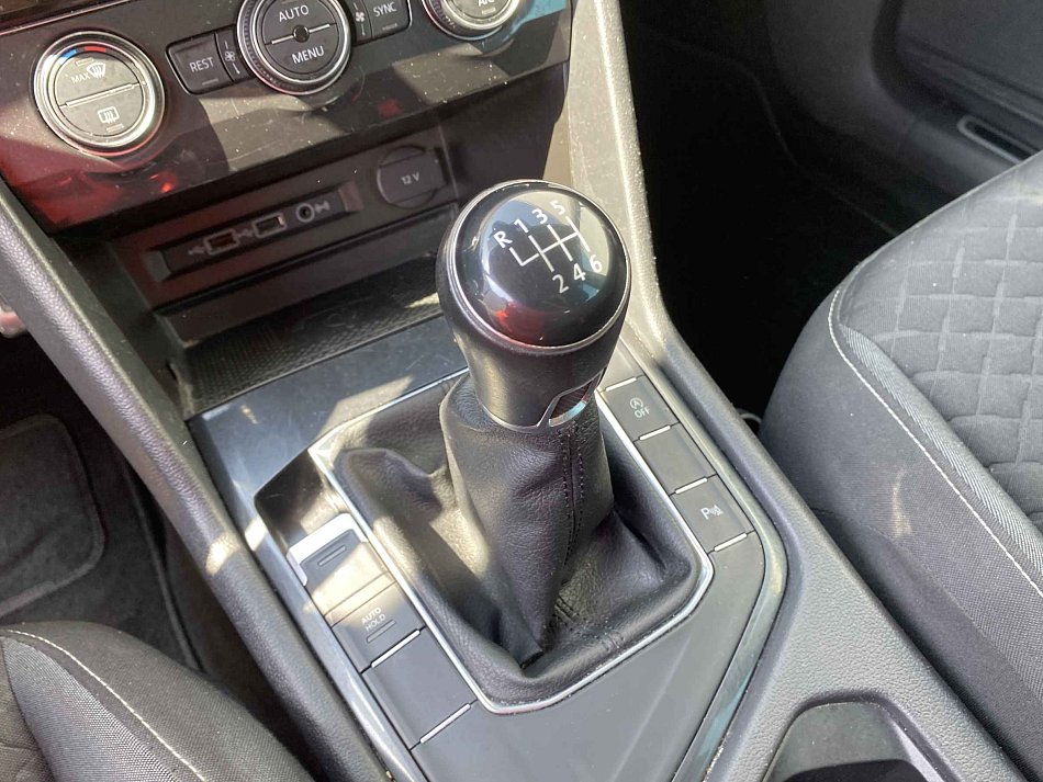 Volkswagen Tiguan 1.5TSi Join
