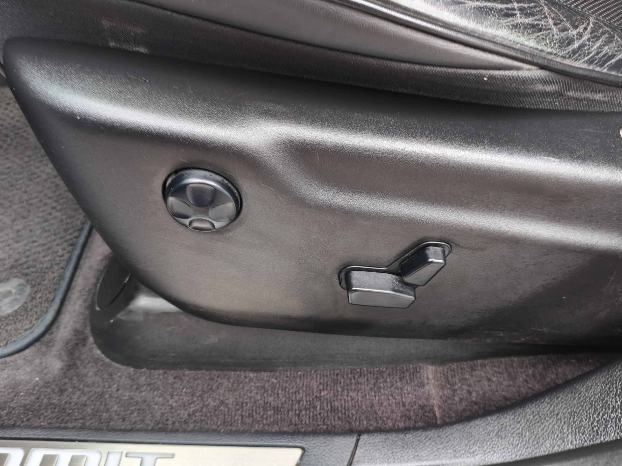 Jeep Grand Cherokee, 2016 - pohled č. 18