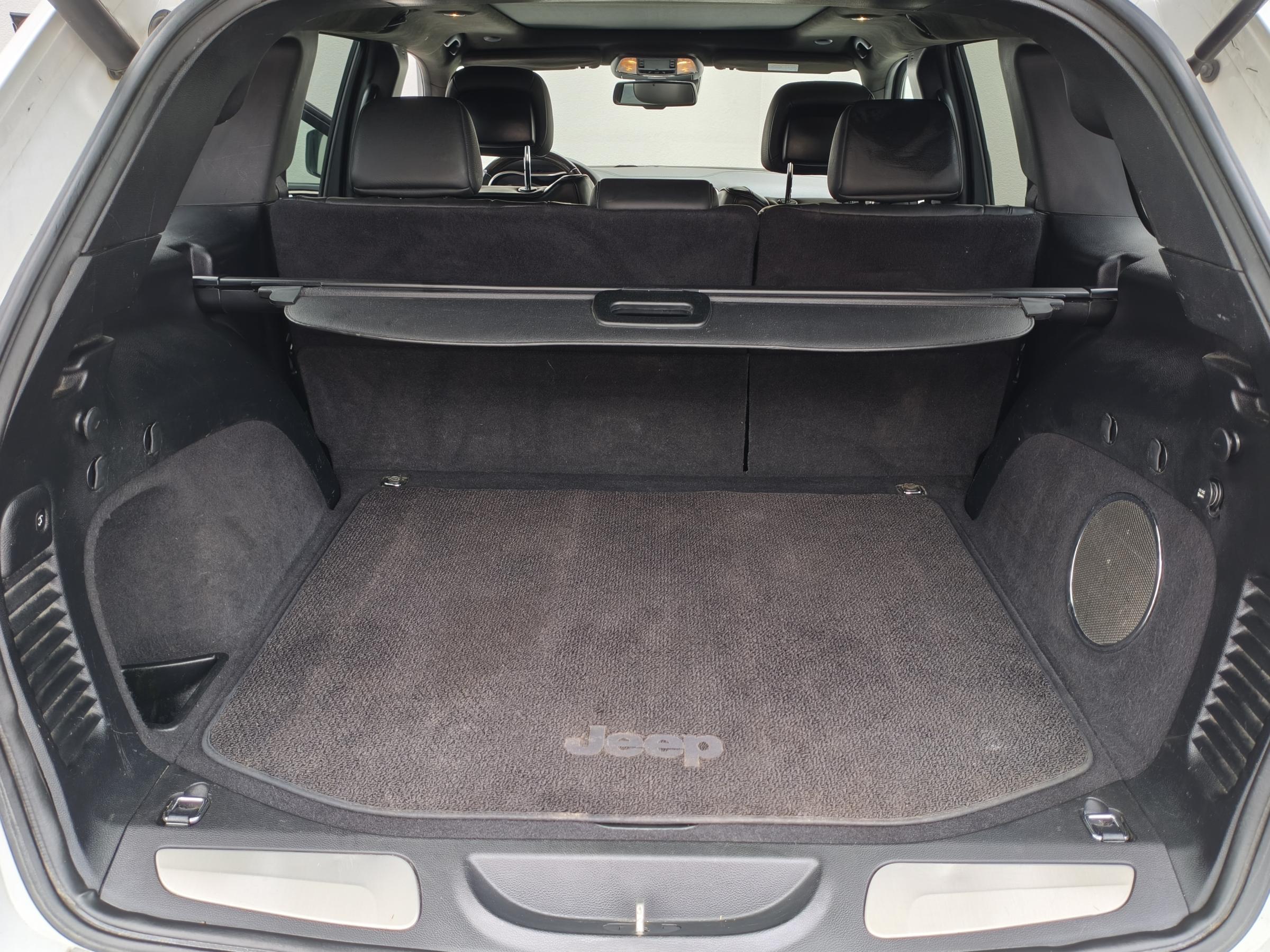 Jeep Grand Cherokee, 2016 - pohled č. 8