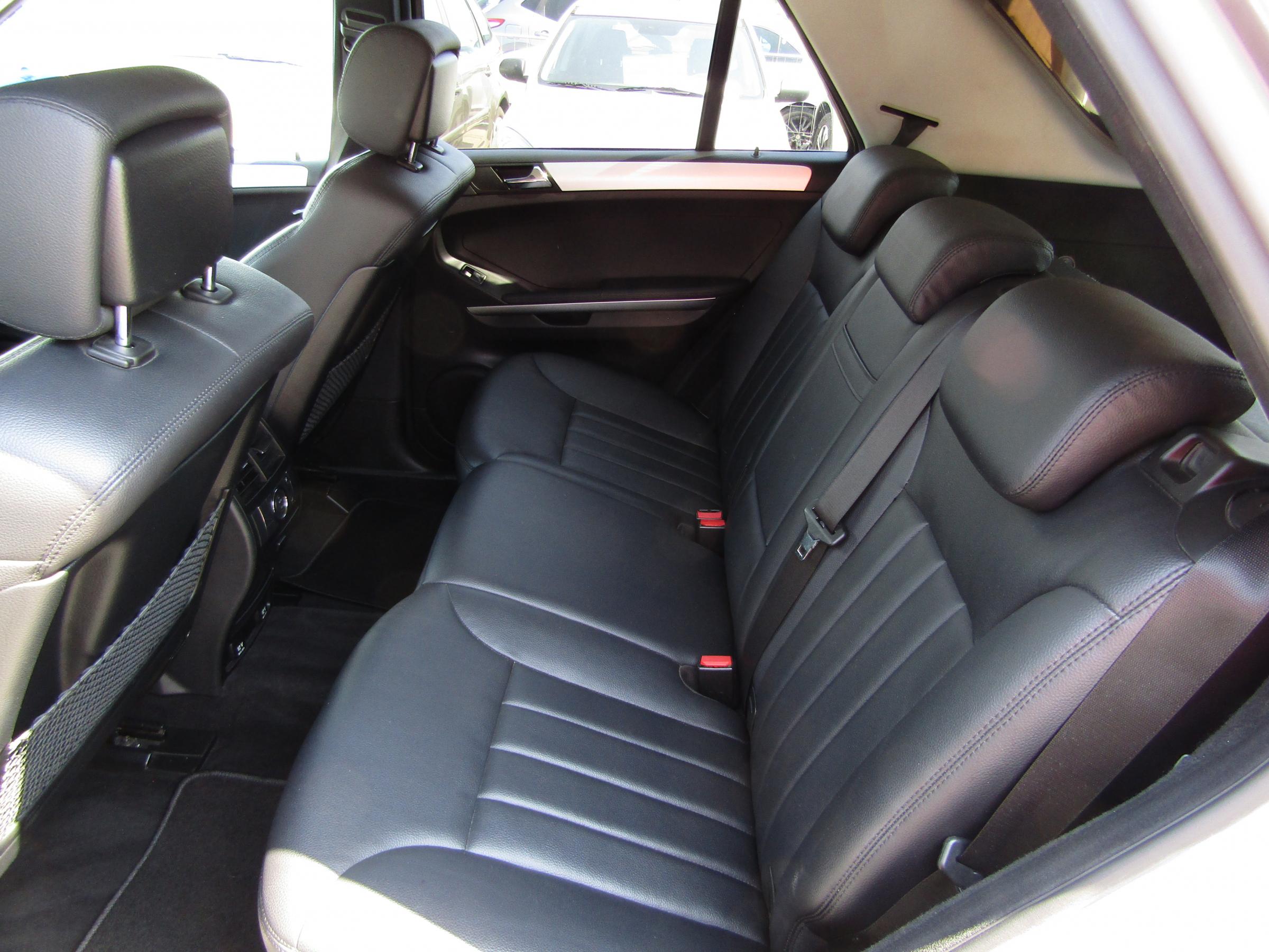 Mercedes-Benz Třída M, 2005 - pohled č. 12