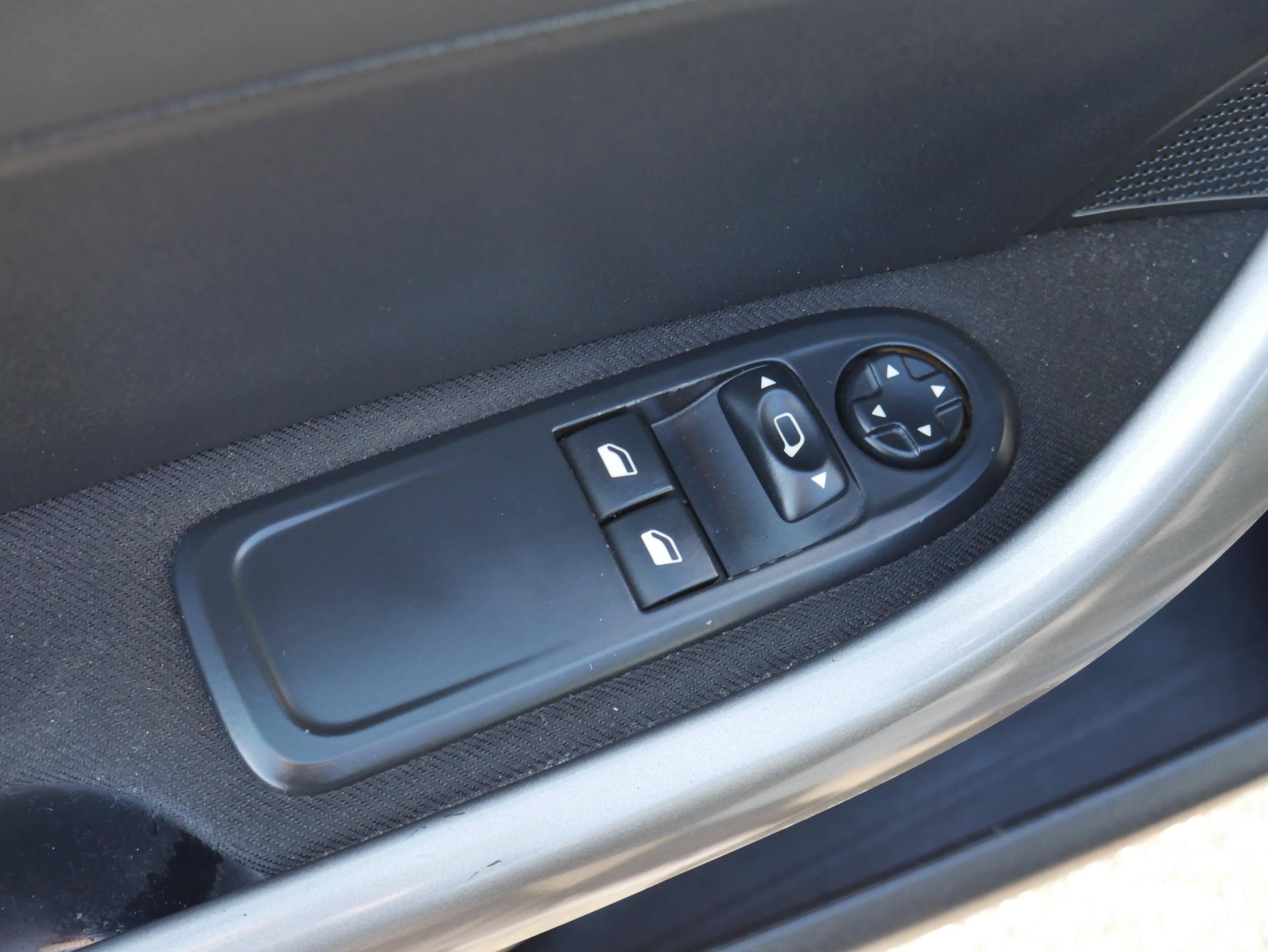 Peugeot 308, 2013 - pohled č. 15