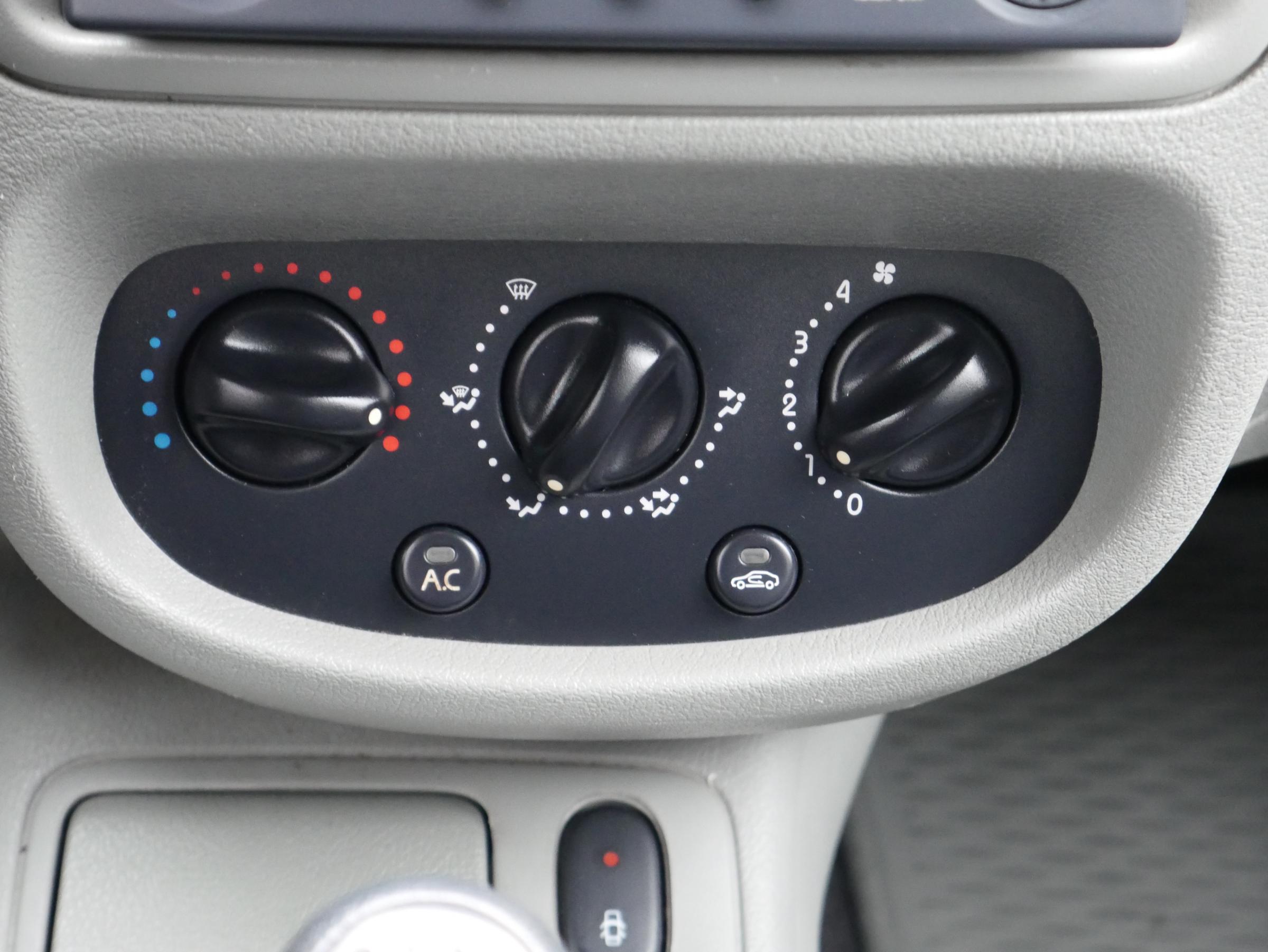 Renault Thalia, 2005 - pohled č. 12