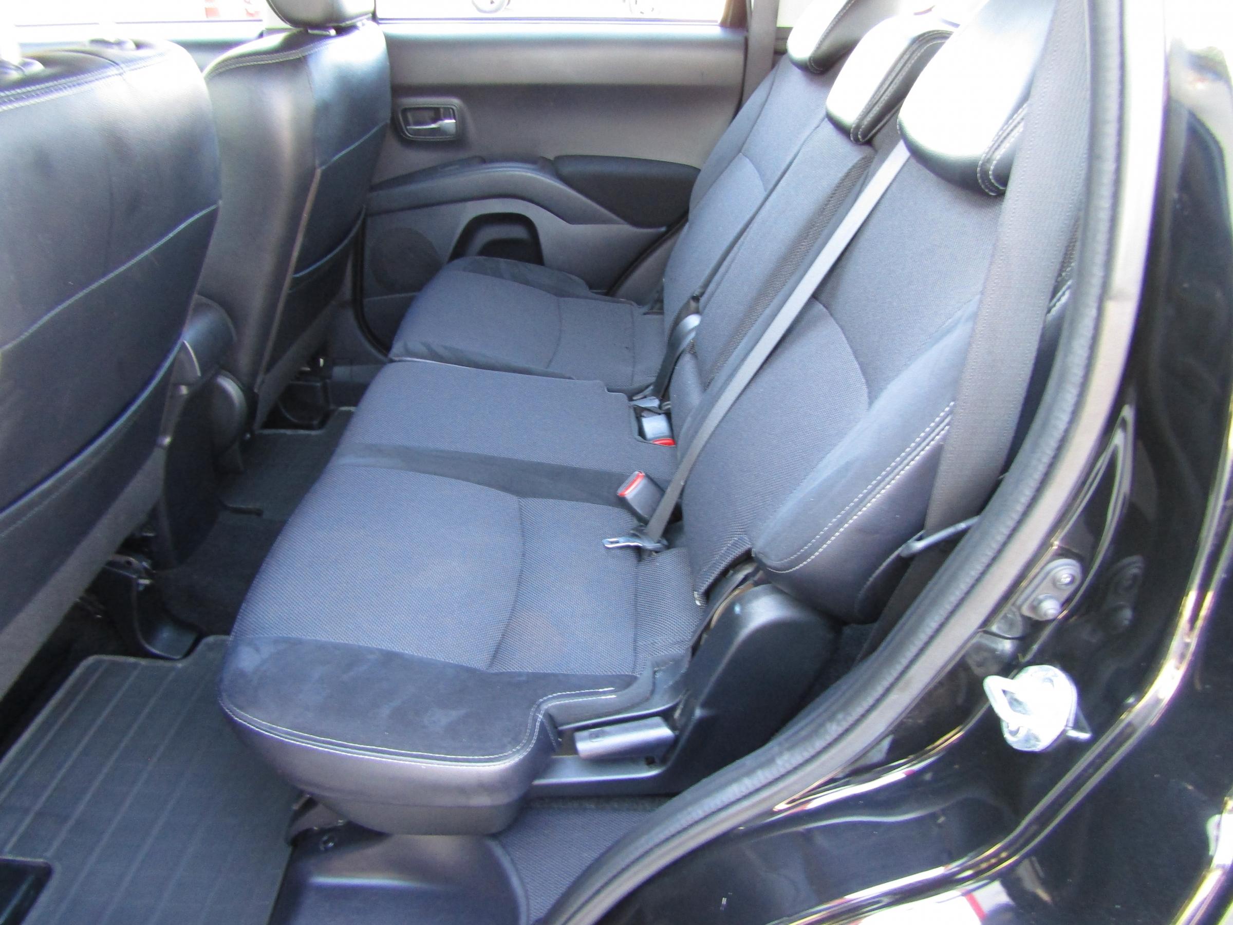 Peugeot 4007, 2007 - pohled č. 10