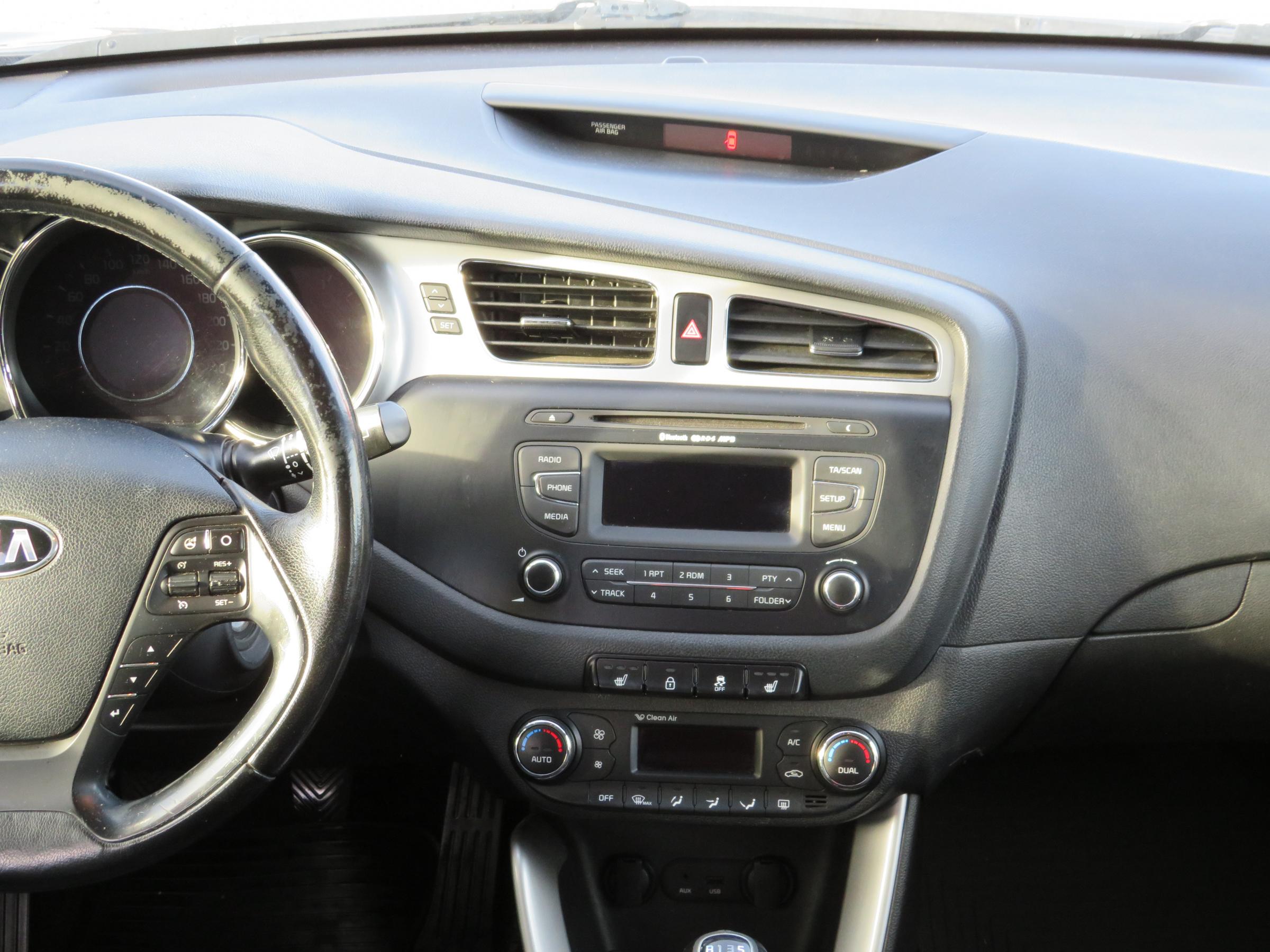 Kia Cee´d, 2012 - pohled č. 11