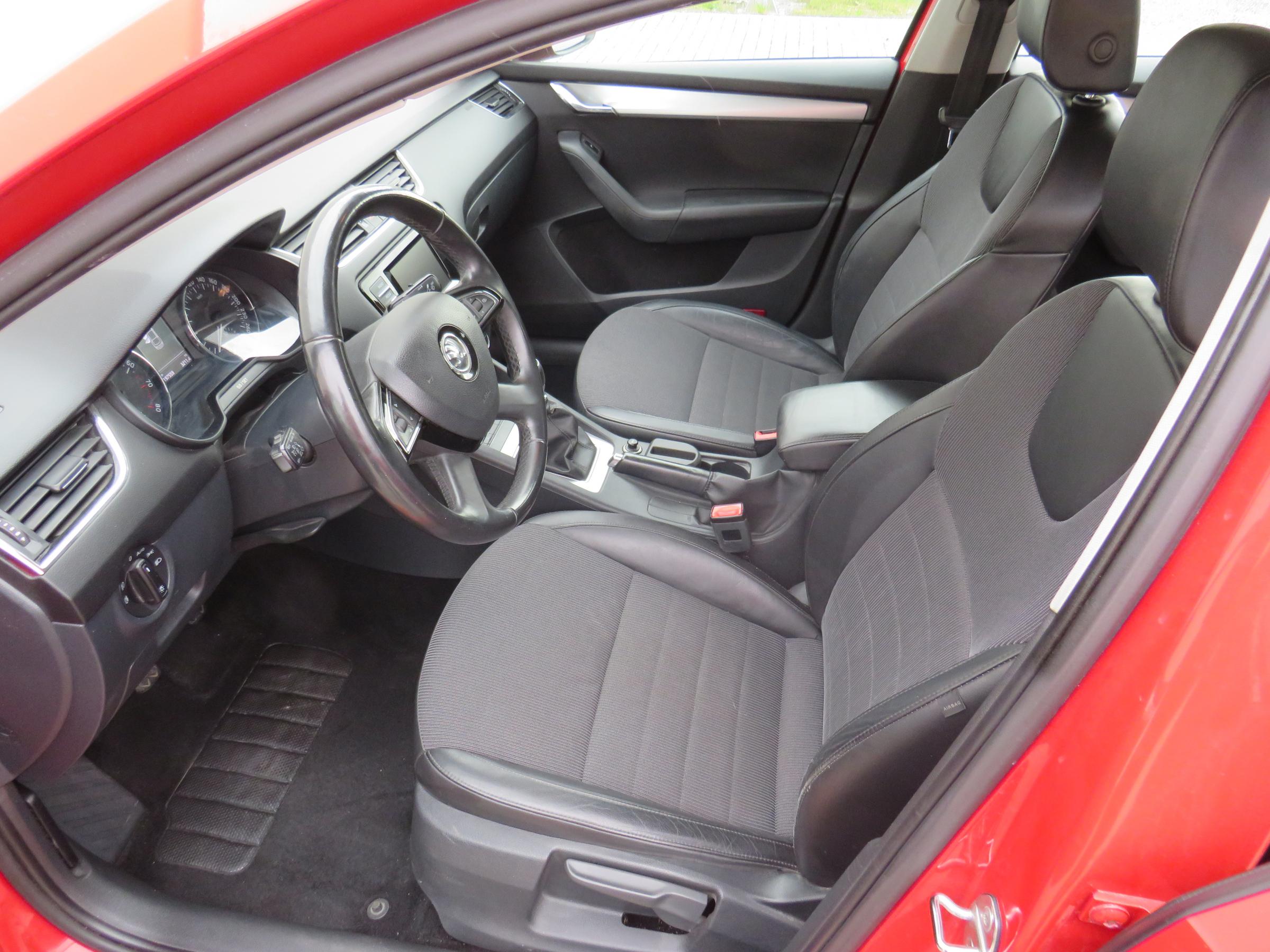 Škoda Octavia III, 2013 - pohled č. 9