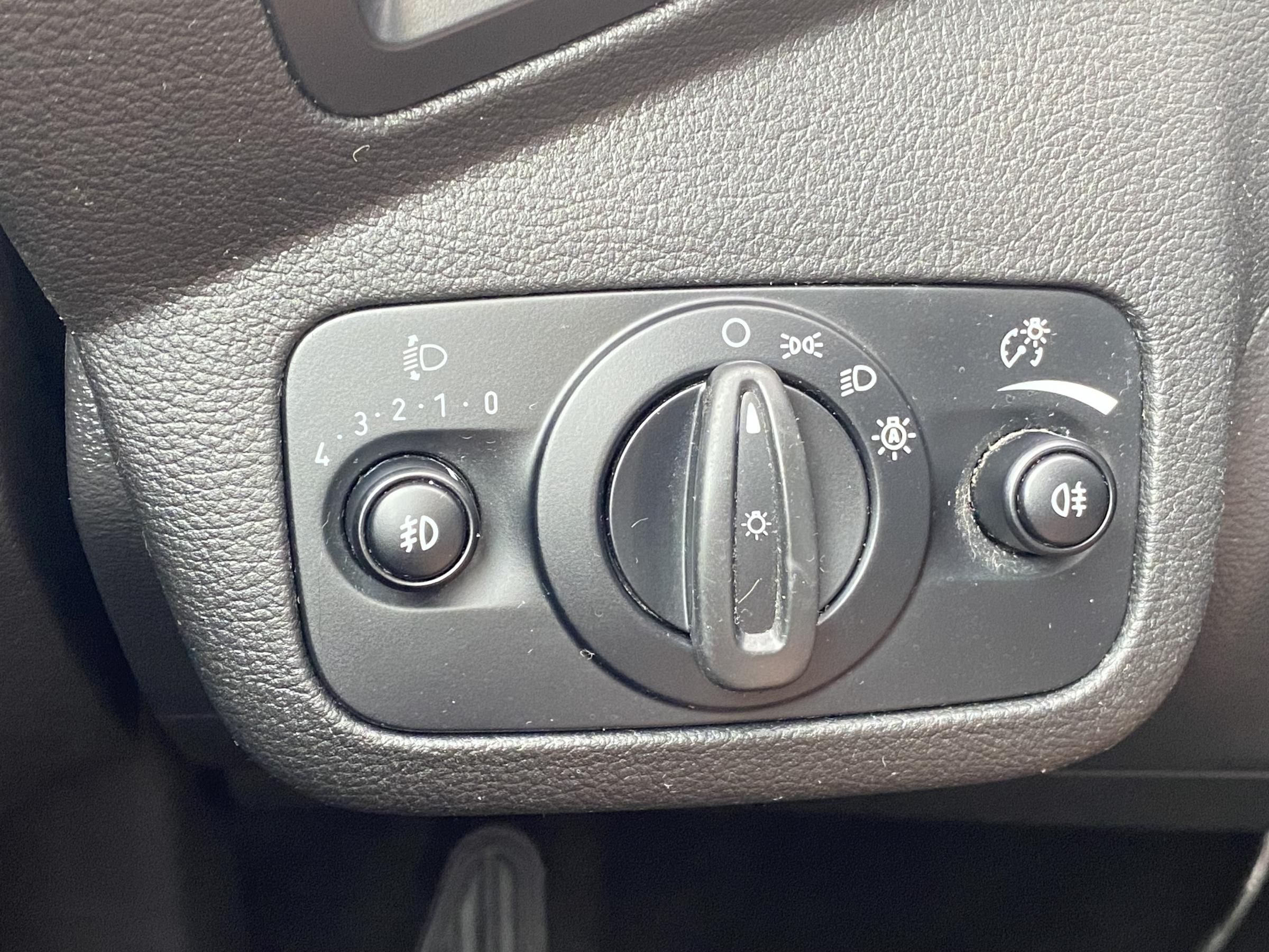 Ford Grand C-MAX, 2017 - pohled č. 18