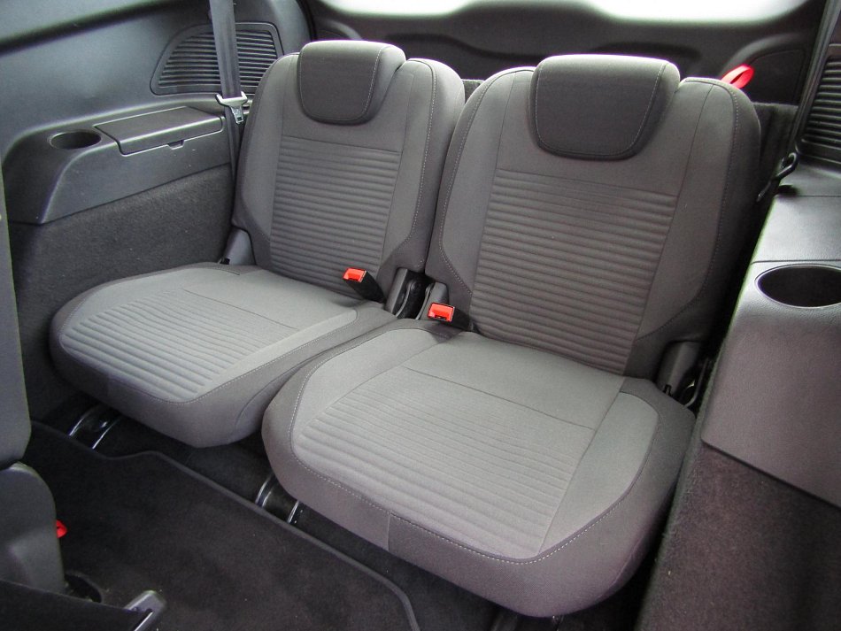 Ford Grand C-MAX 1.5 TDCi Titanium 7míst