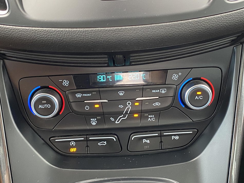 Ford Grand C-MAX 1.5 TDCi Titanium 7míst