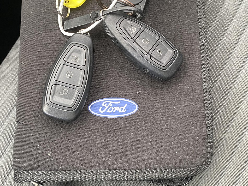 Ford Grand C-MAX 1.5 TDCi Titanium 7míst