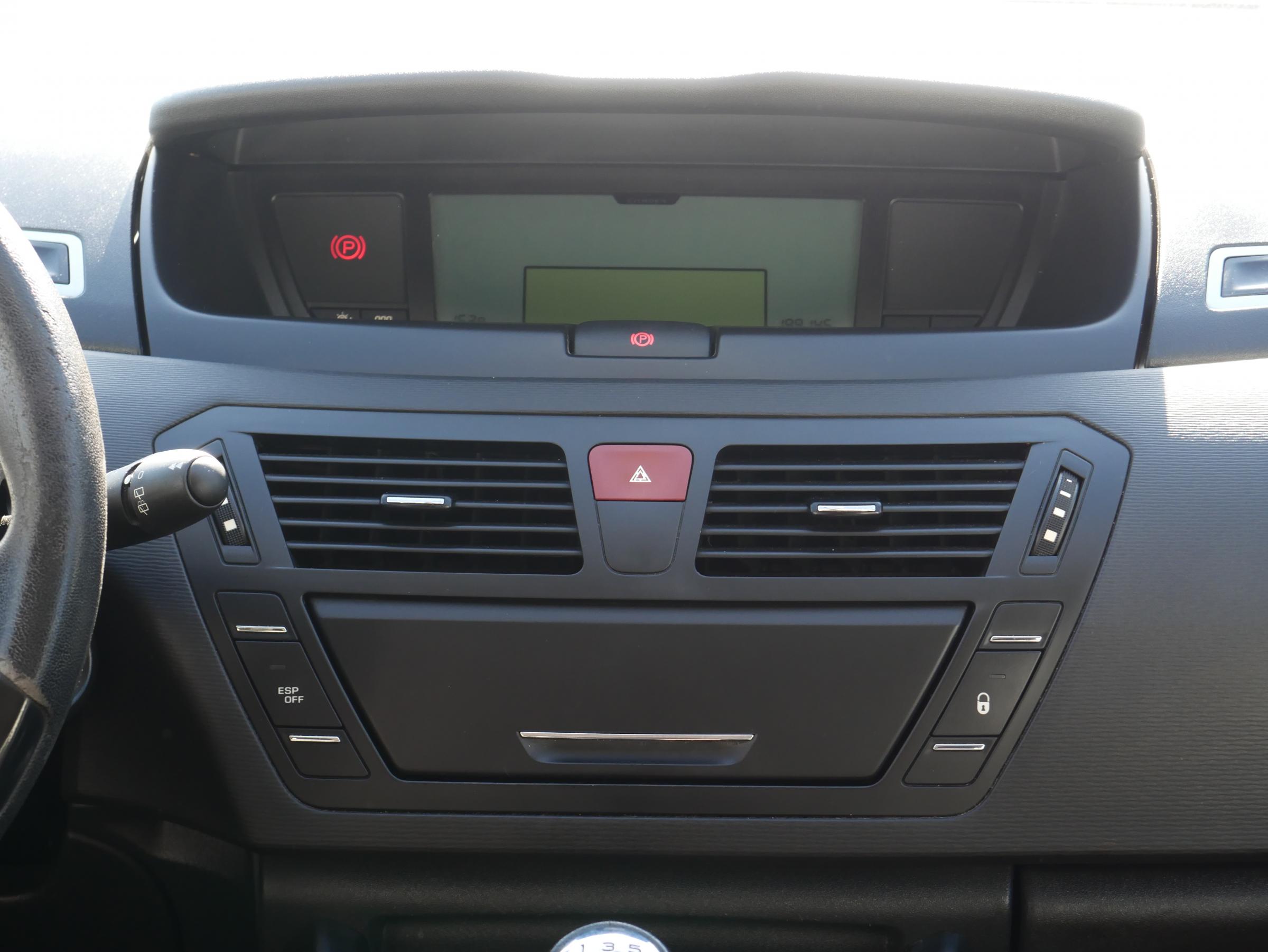 Citroën C4 Picasso, 2013 - pohled č. 9