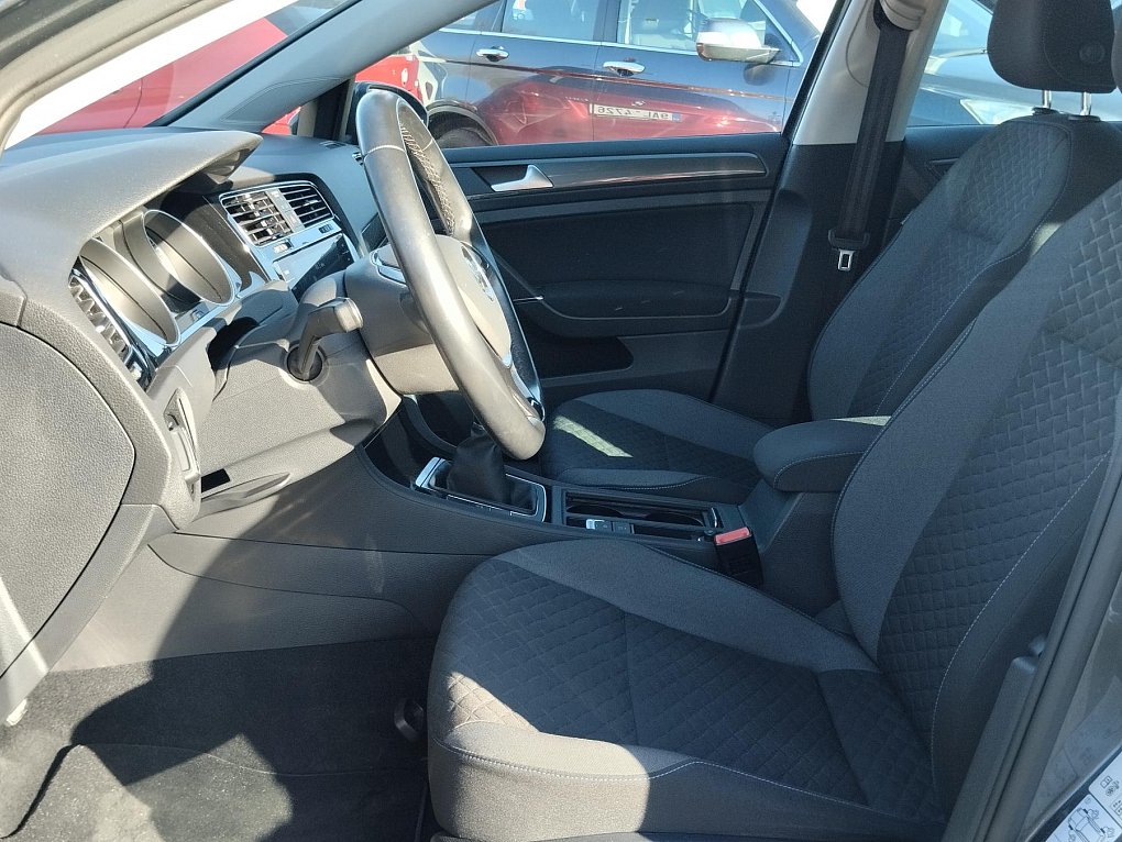 Volkswagen Golf 1.0 TSi Join