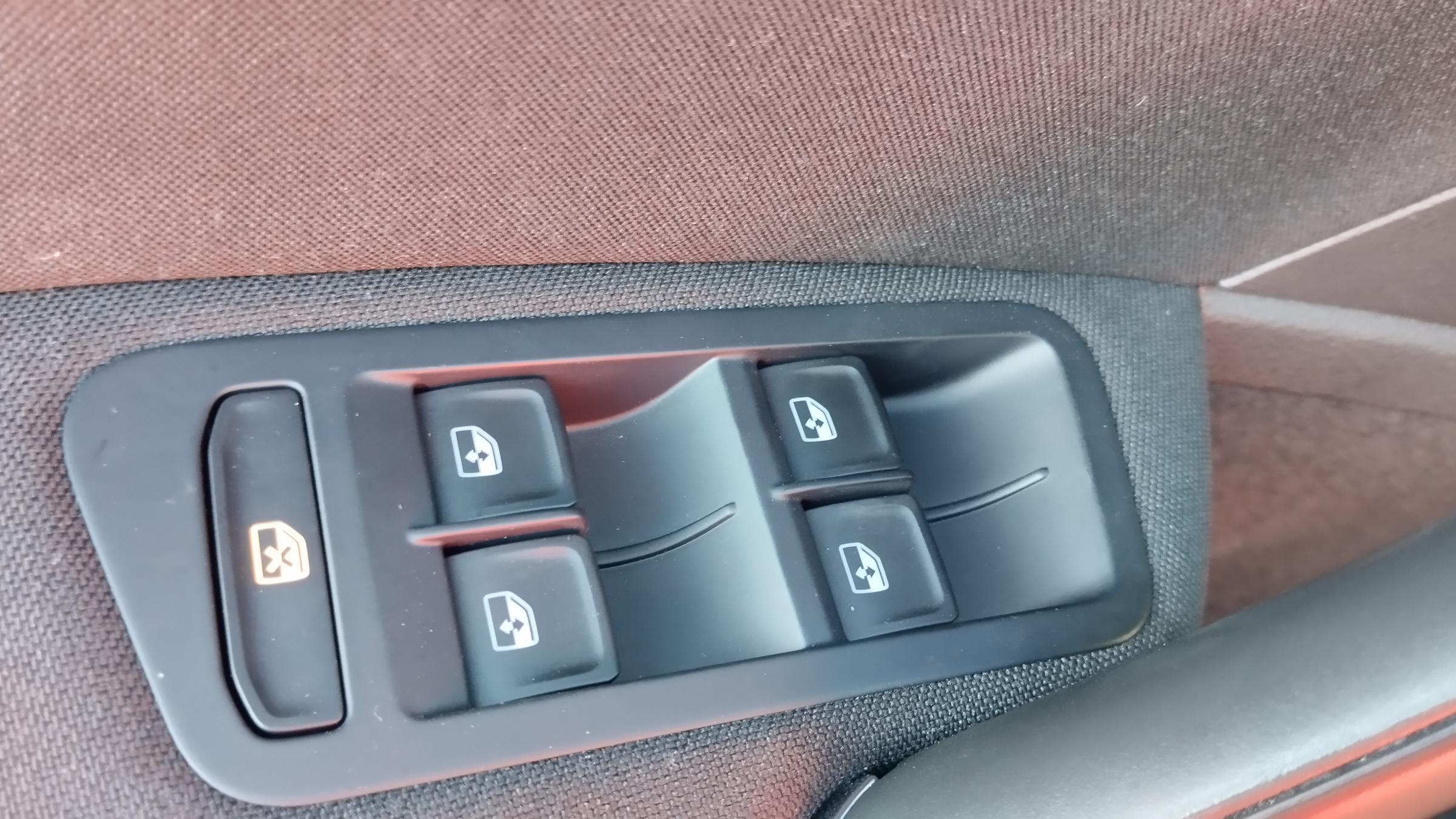 Volkswagen Golf, 2019 - pohled č. 19