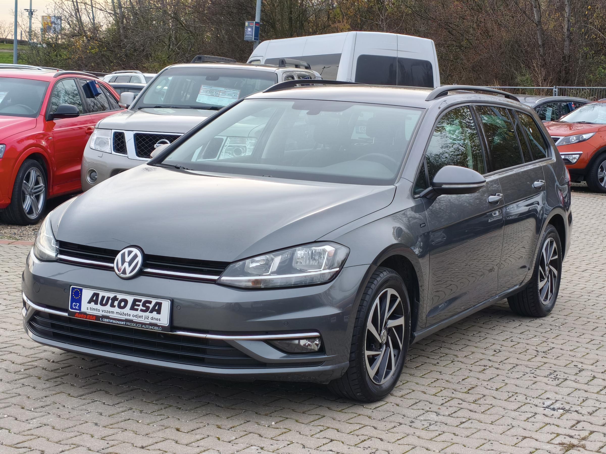 Volkswagen Golf, 2019 - pohled č. 3