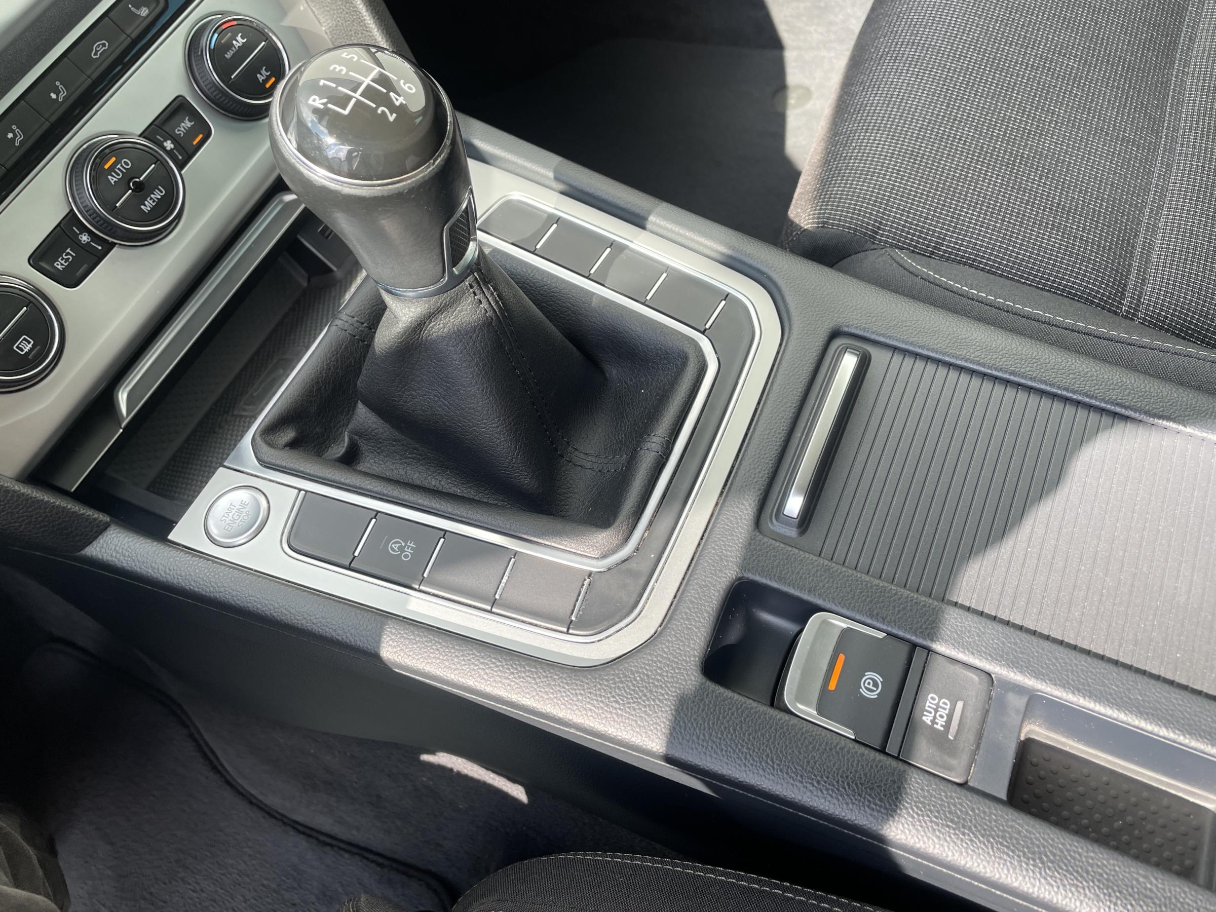 Volkswagen Passat, 2015 - pohled č. 14