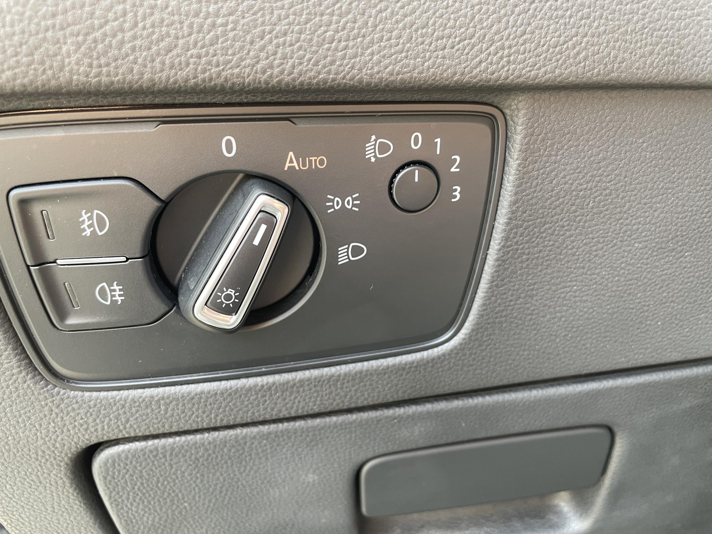 Volkswagen Passat, 2015 - pohled č. 15