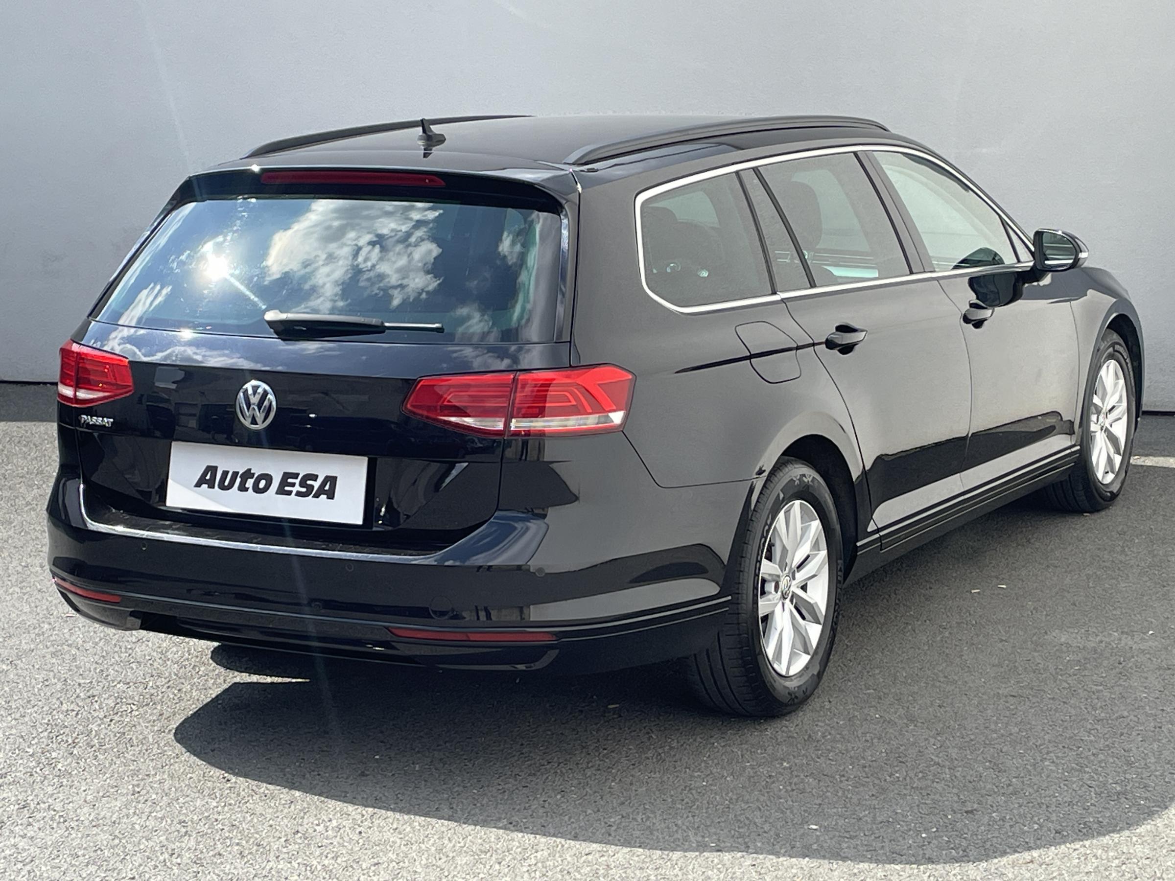 Volkswagen Passat, 2015 - pohled č. 4