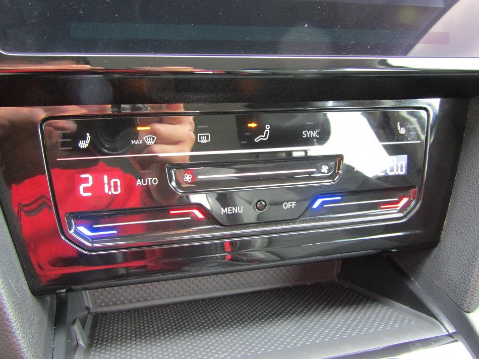 Volkswagen Passat 2.0TDi Elegance