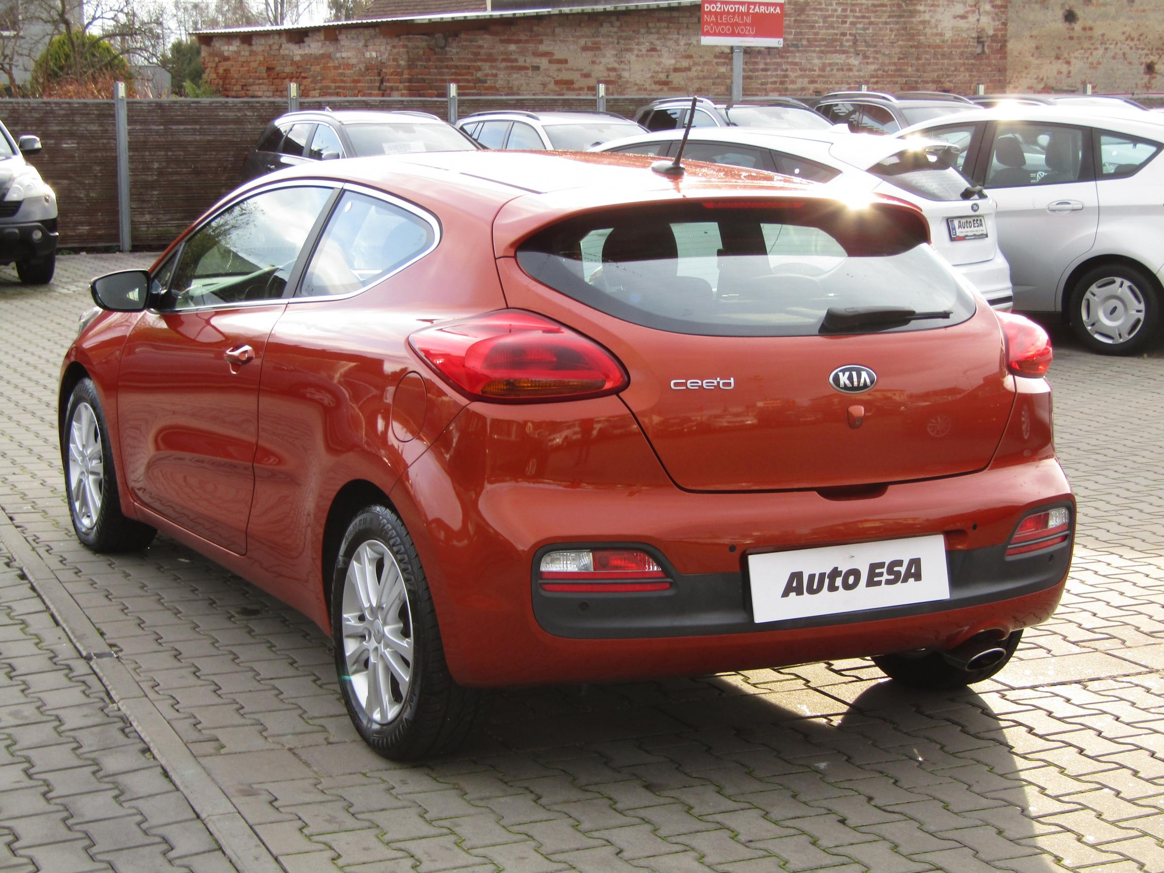 Kia Cee´d, 2014 - pohled č. 6