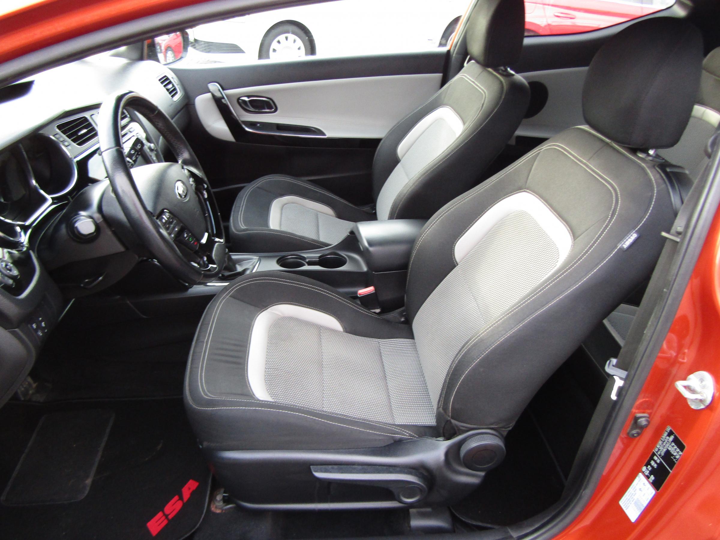 Kia Cee´d, 2014 - pohled č. 9