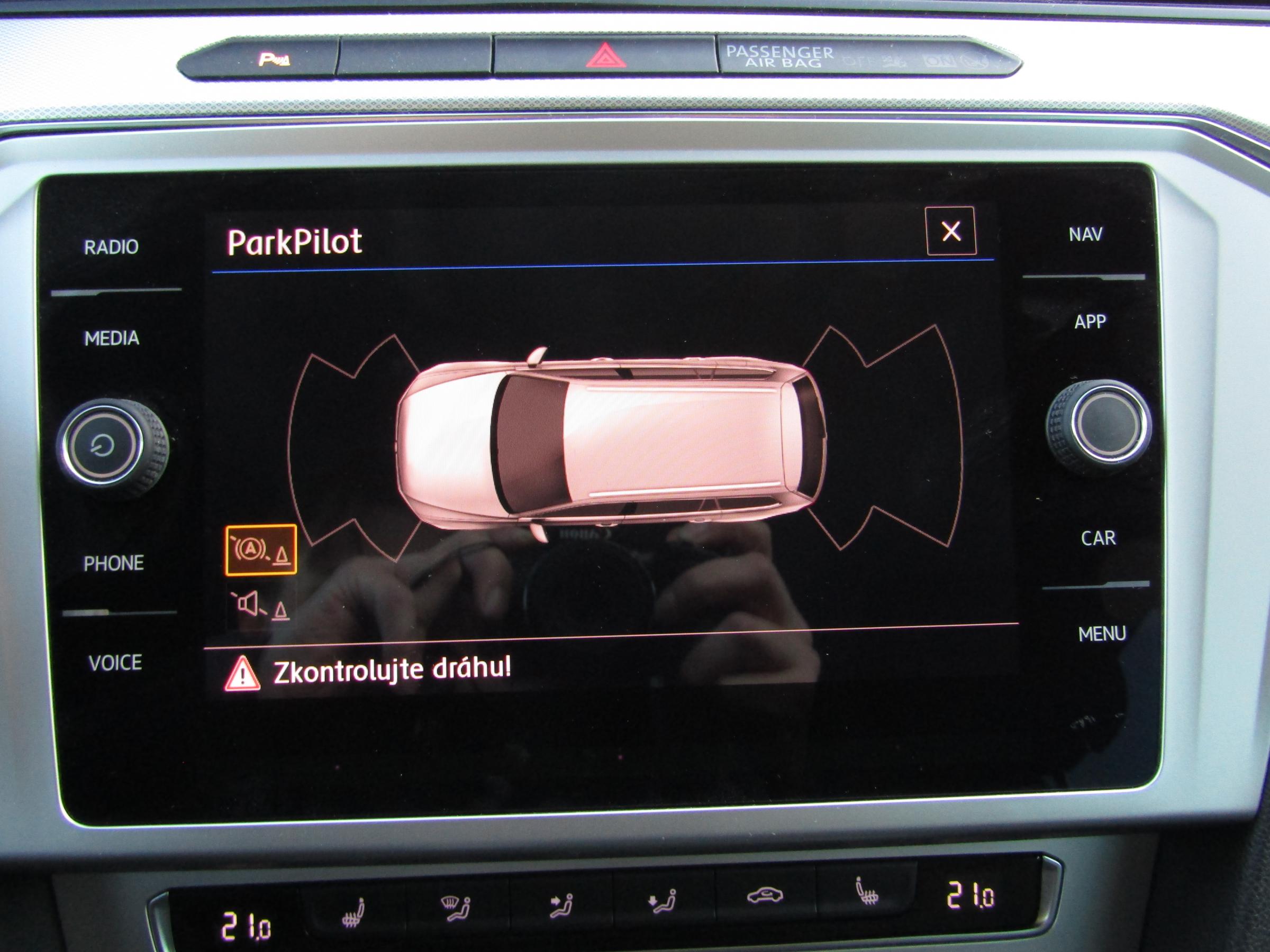 Volkswagen Passat, 2018 - pohled č. 17