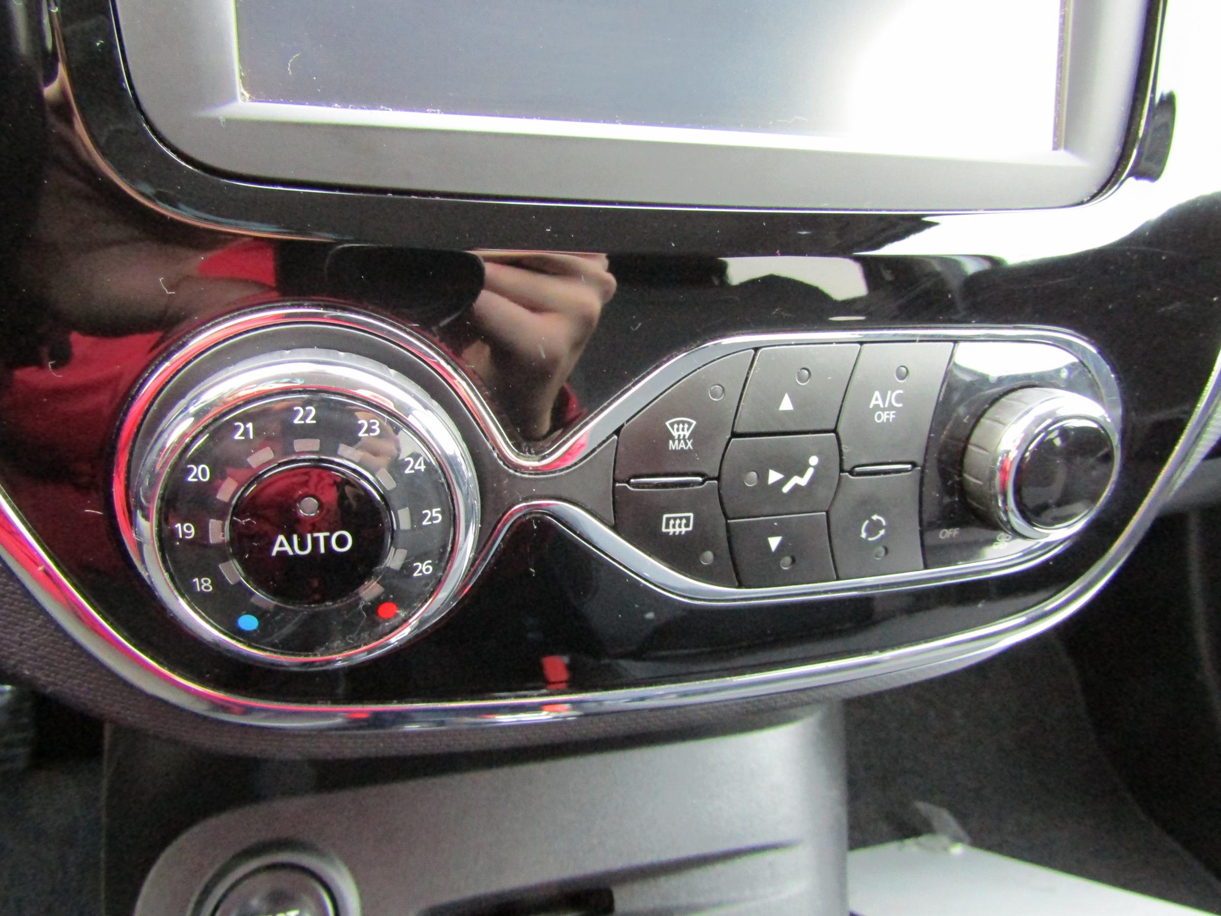 Renault Captur, 2015 - pohled č. 13