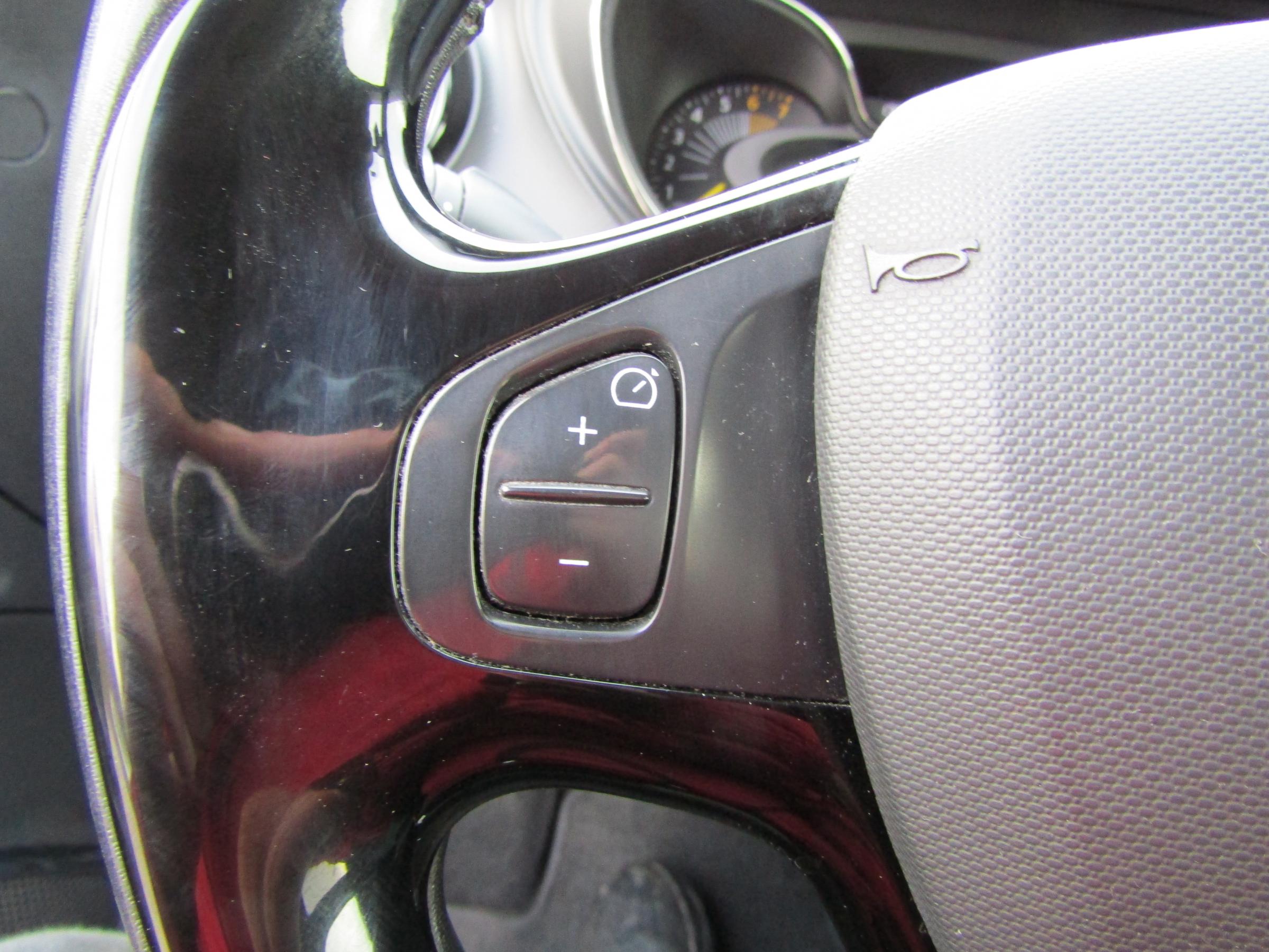 Renault Captur, 2015 - pohled č. 15