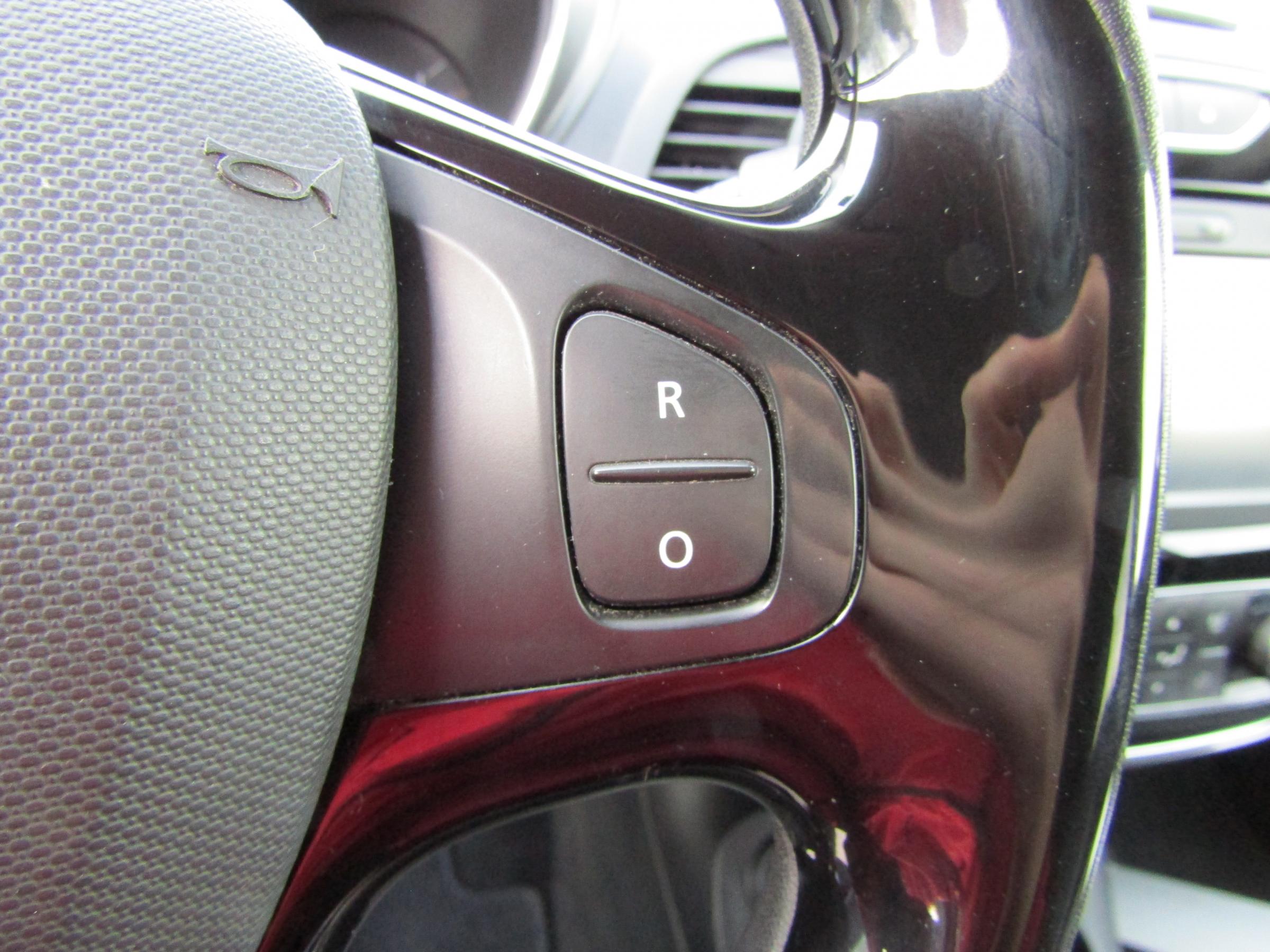 Renault Captur, 2015 - pohled č. 16