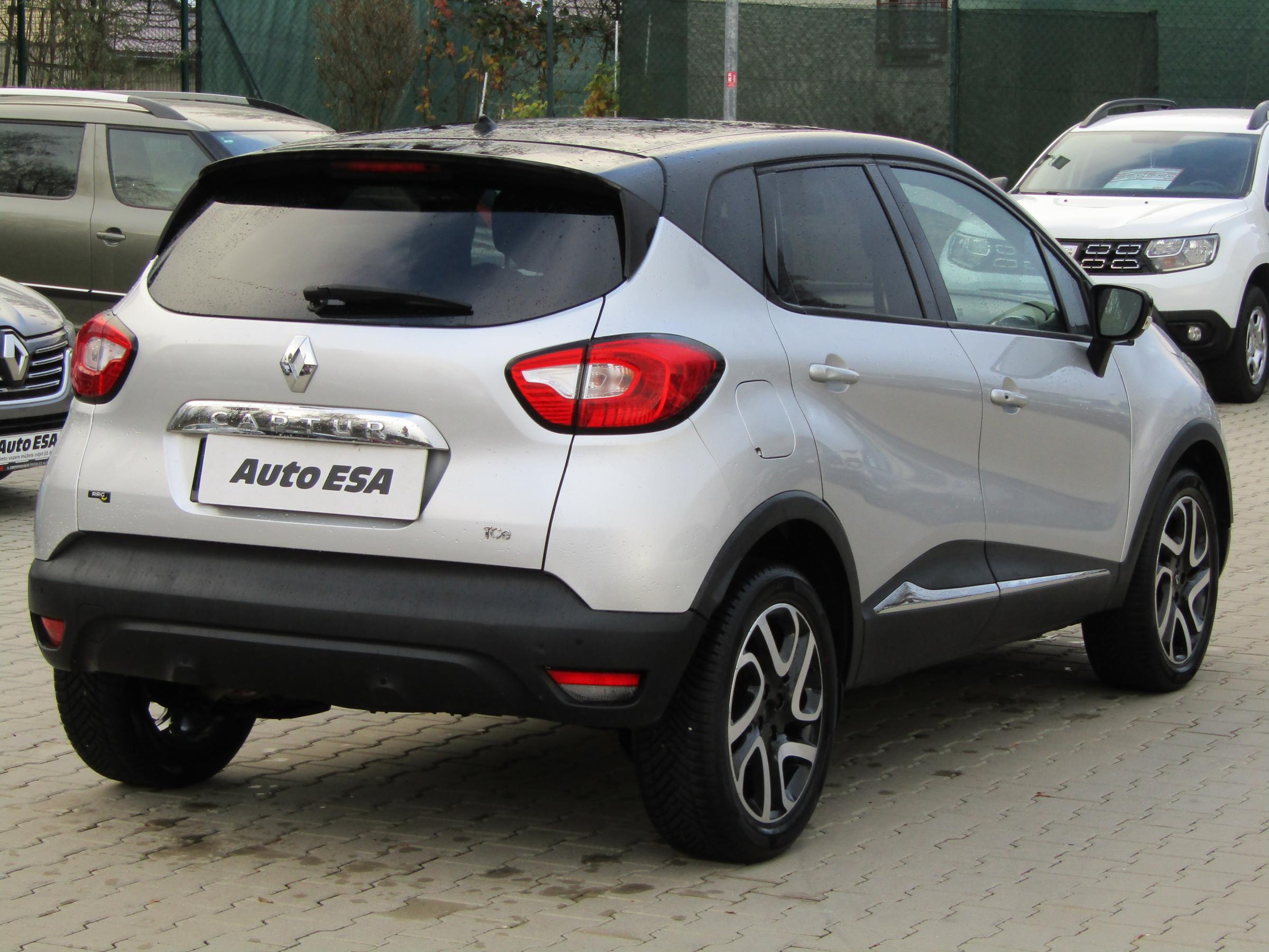 Renault Captur, 2015 - pohled č. 6