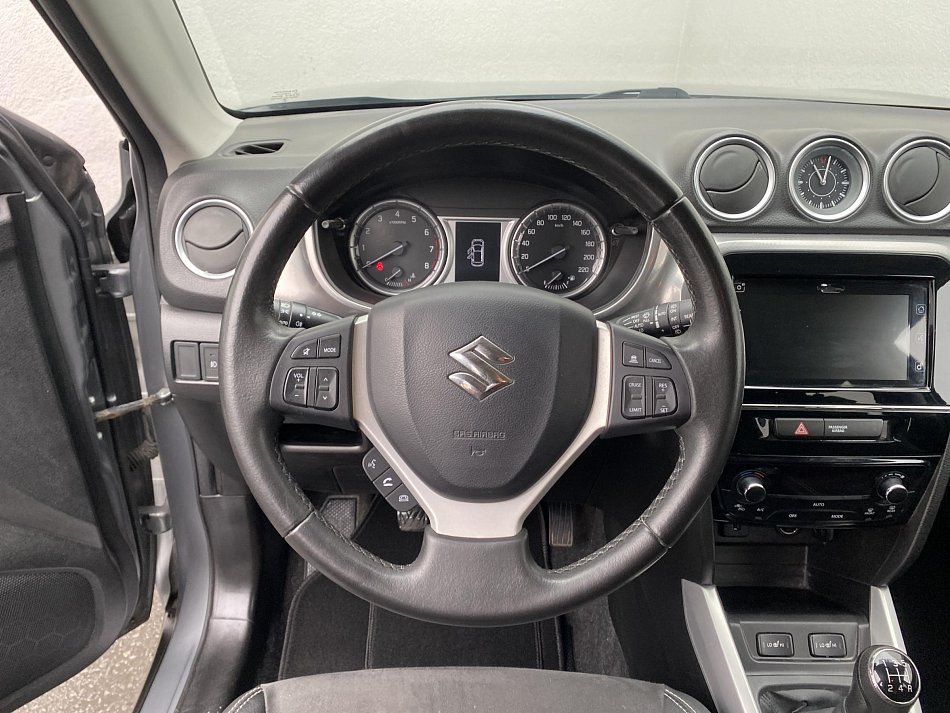Suzuki Vitara 1.6 VVT Elegance