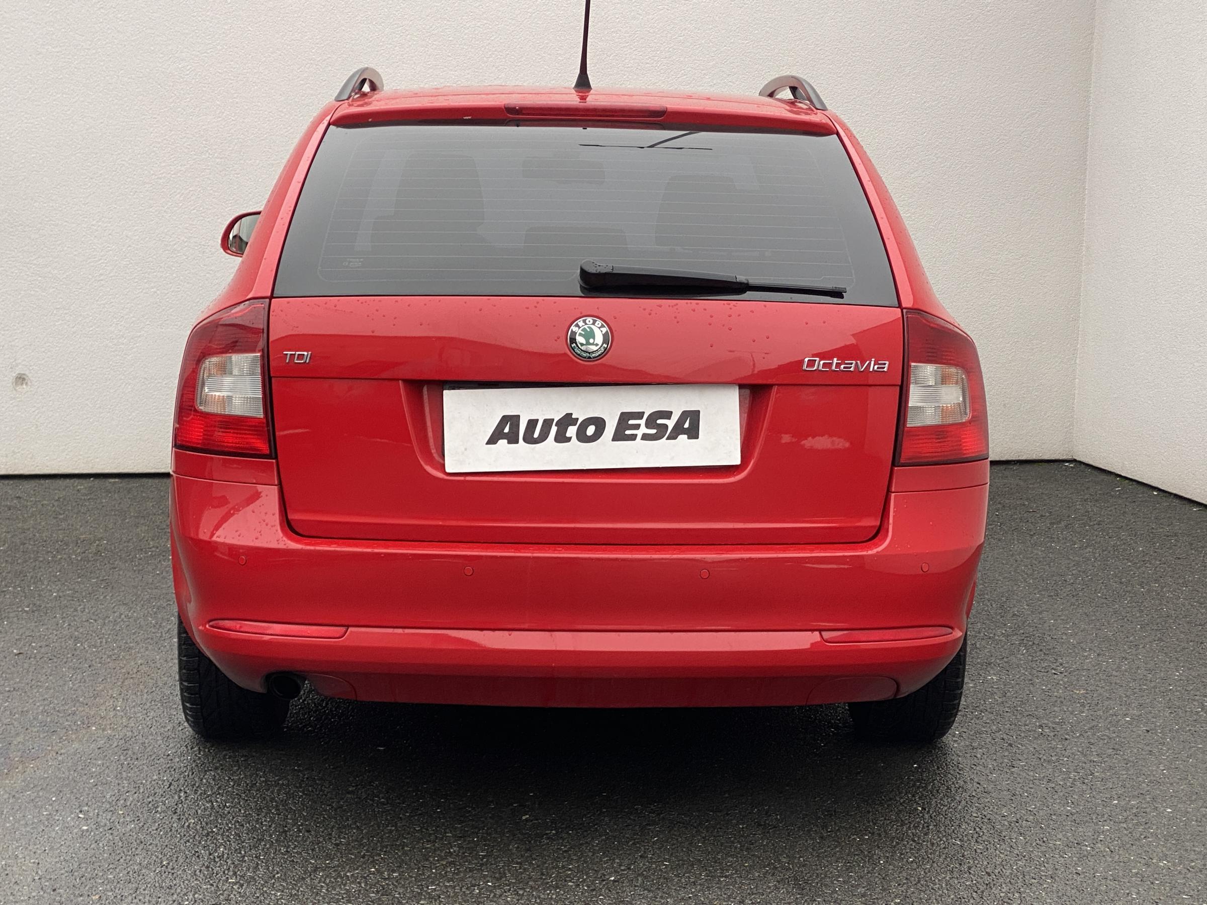 Škoda Octavia, 2012 - pohled č. 5