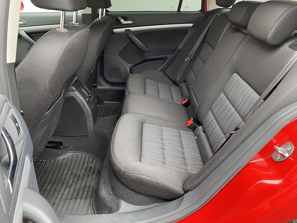 Škoda Octavia II 1.6 TDi Elegance