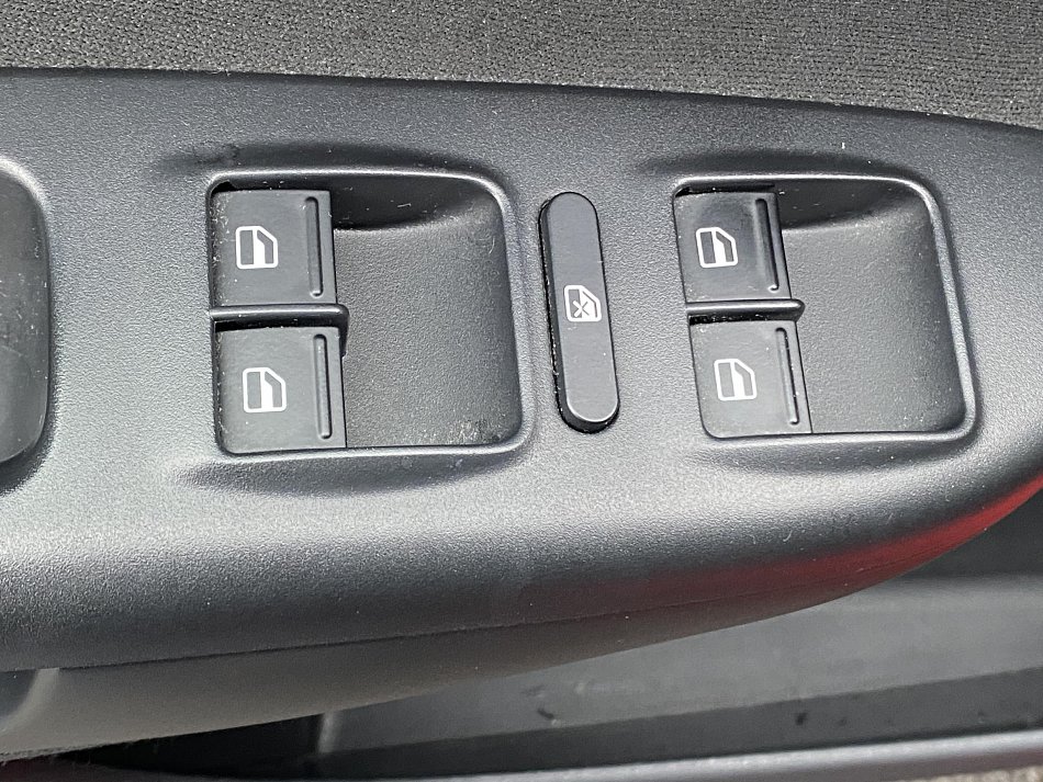 Škoda Octavia II 1.6 TDi Elegance