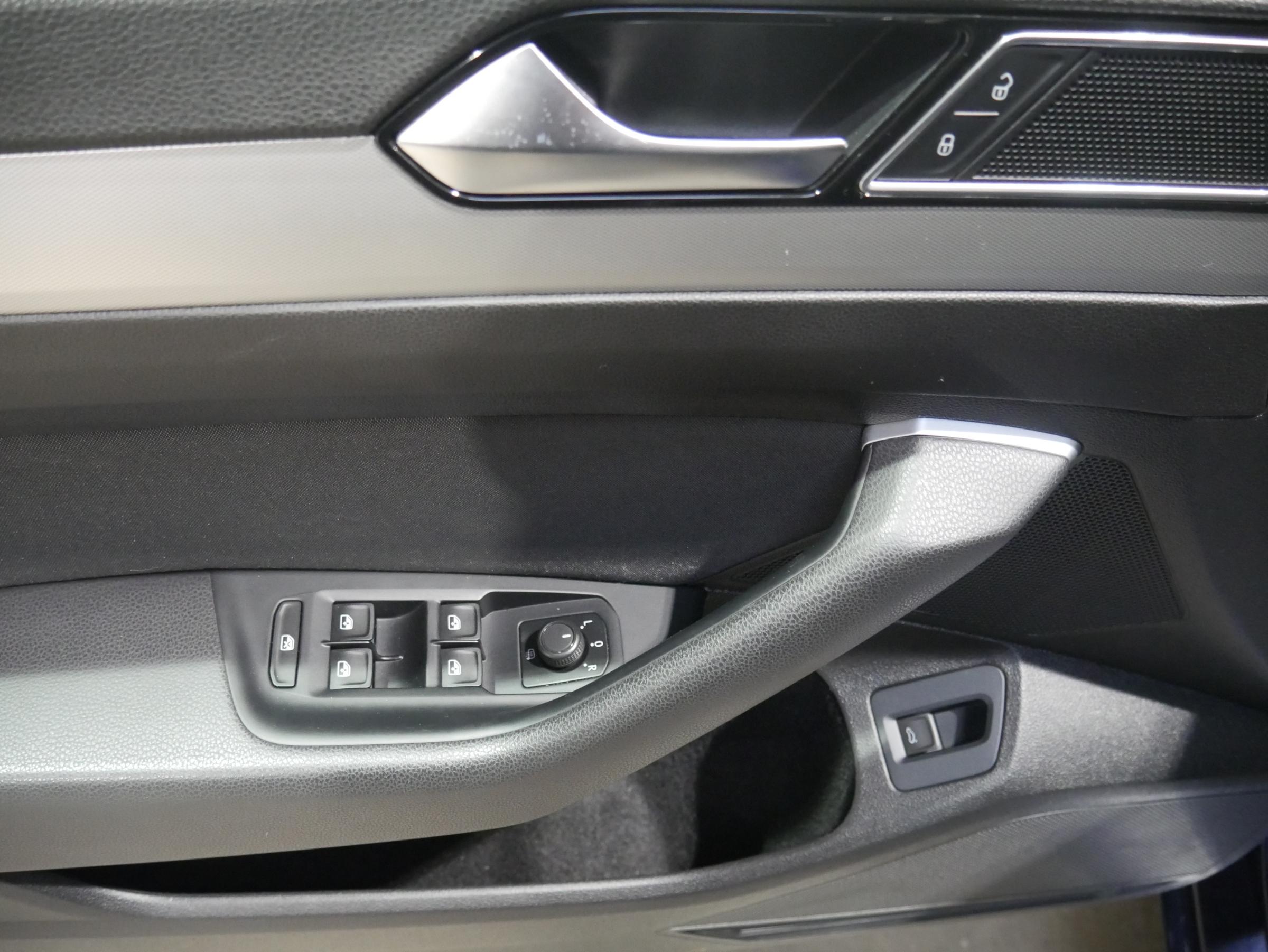 Volkswagen Passat, 2015 - pohled č. 11