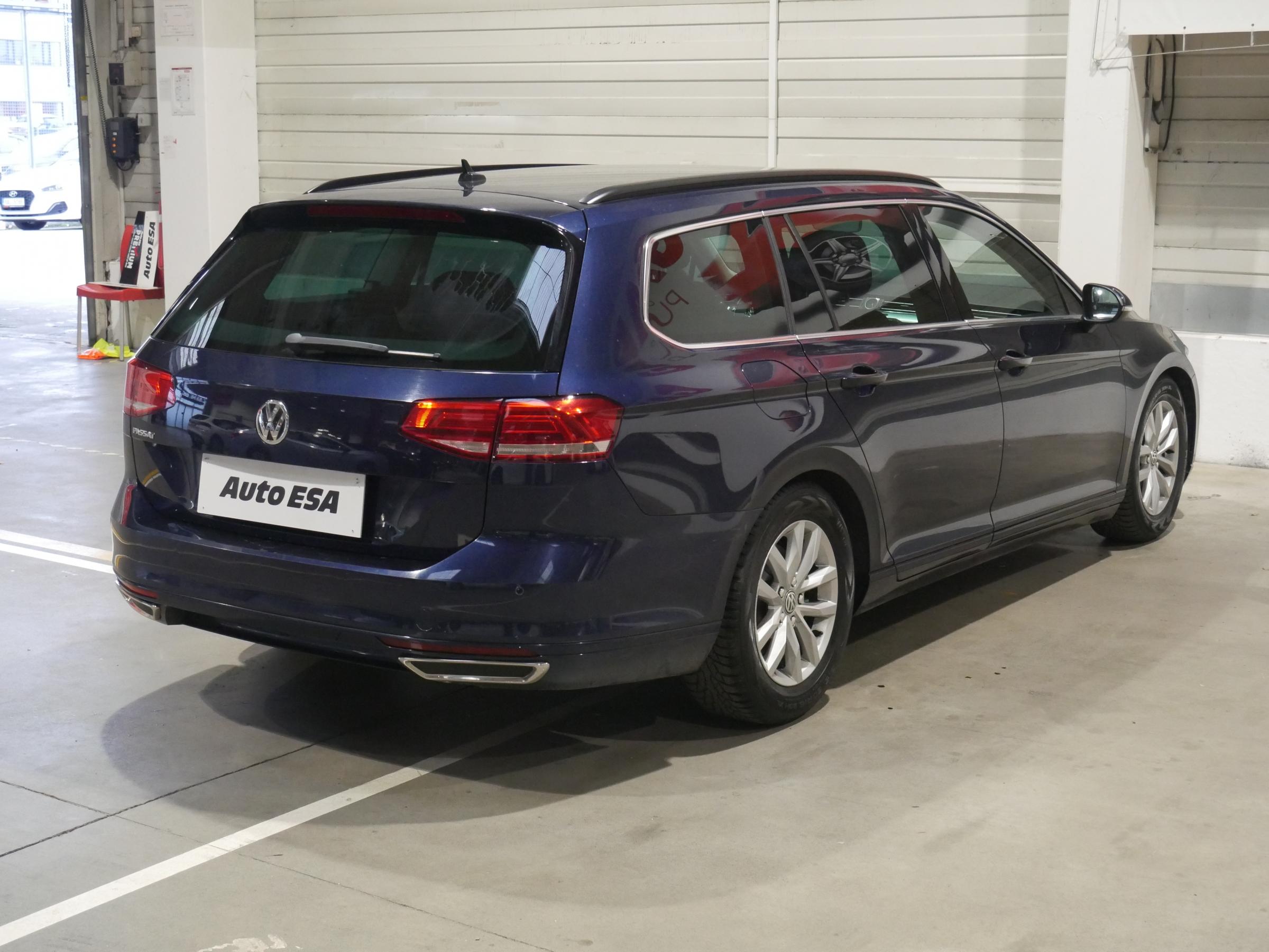 Volkswagen Passat, 2015 - pohled č. 4