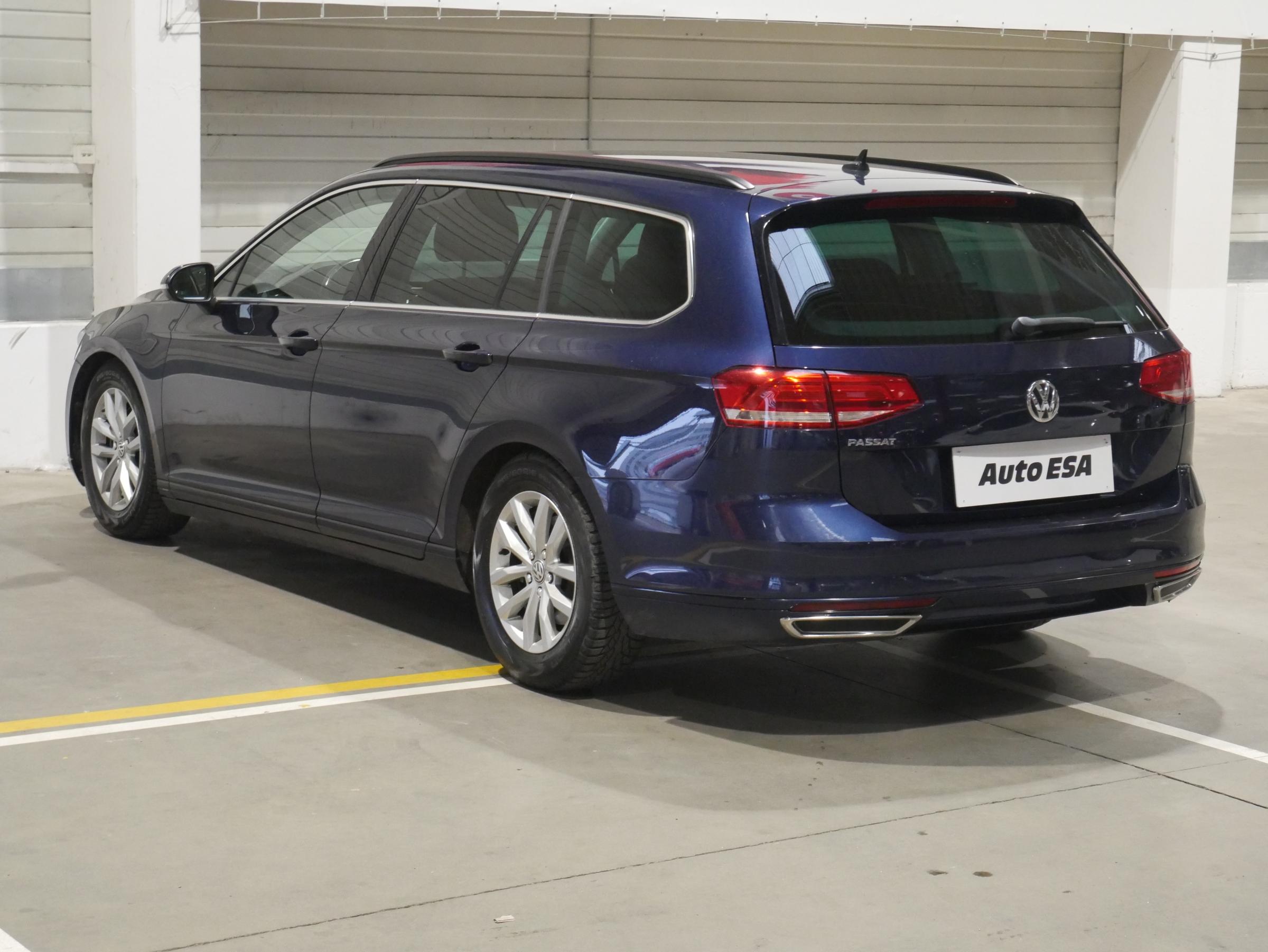 Volkswagen Passat, 2015 - pohled č. 6