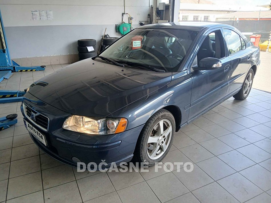 Volvo S60 2.4i 
