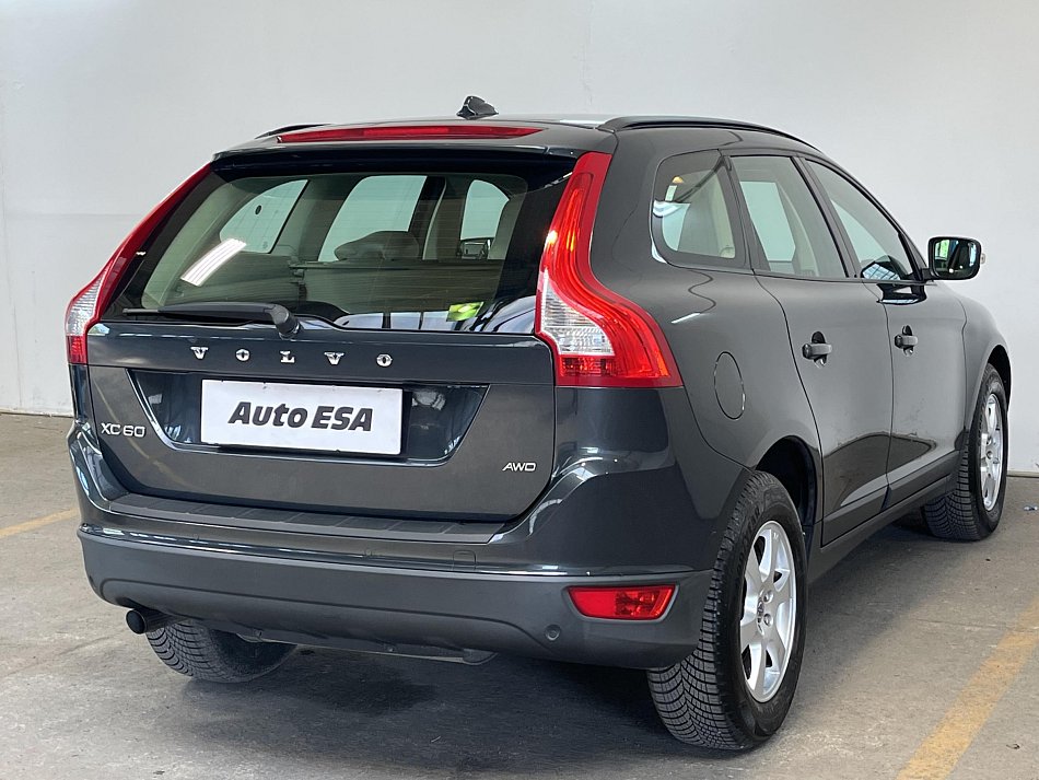 Volvo XC60 2.4 D Kinetic AWD