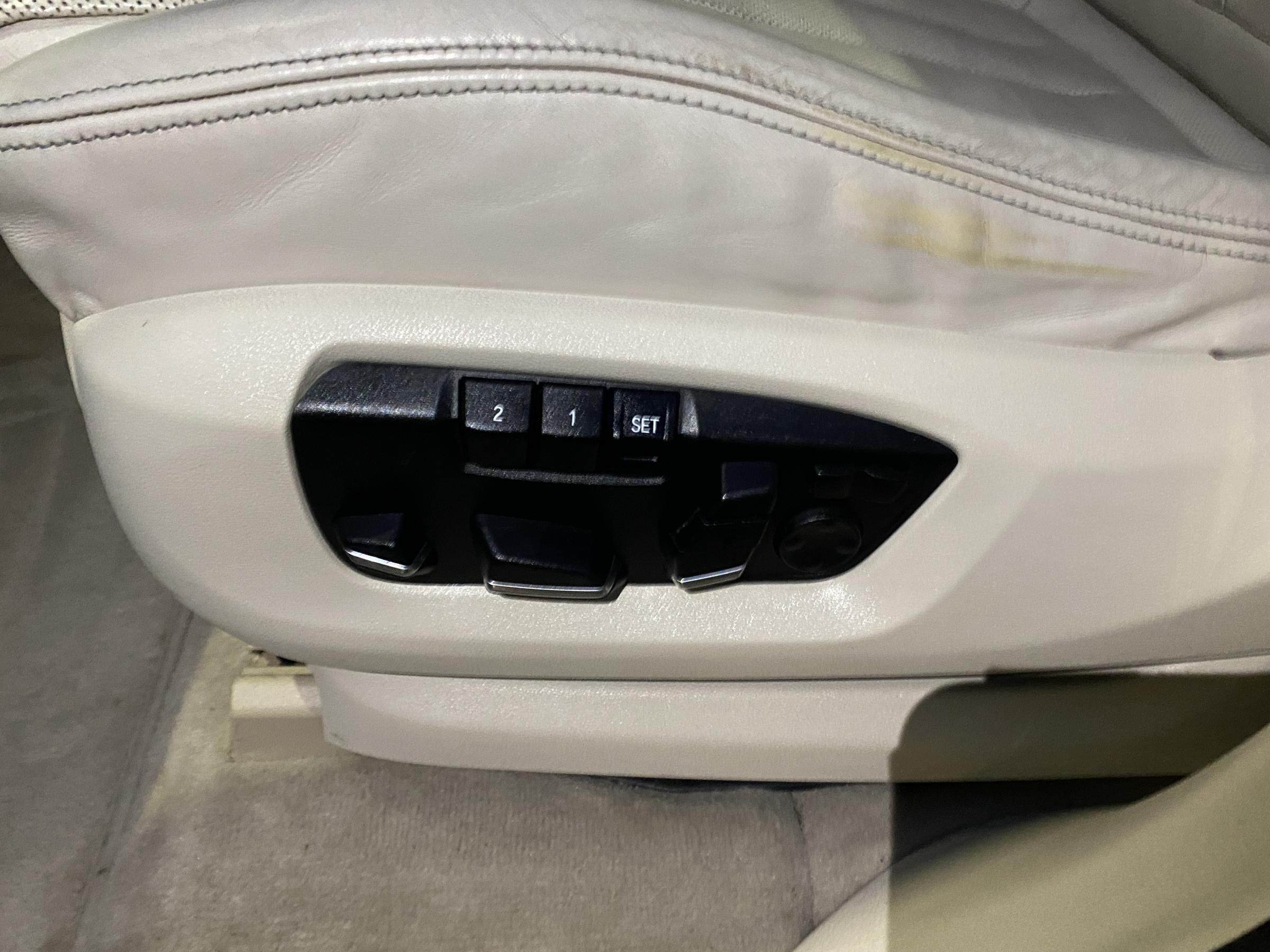 BMW X5, 2015 - pohled č. 14