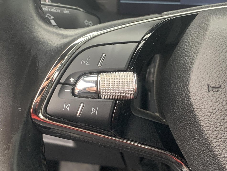 Škoda Octavia IV 1.5TSi 